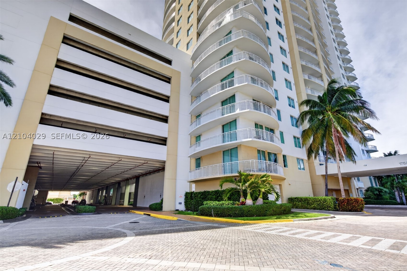 Hallandale Beach photo 2