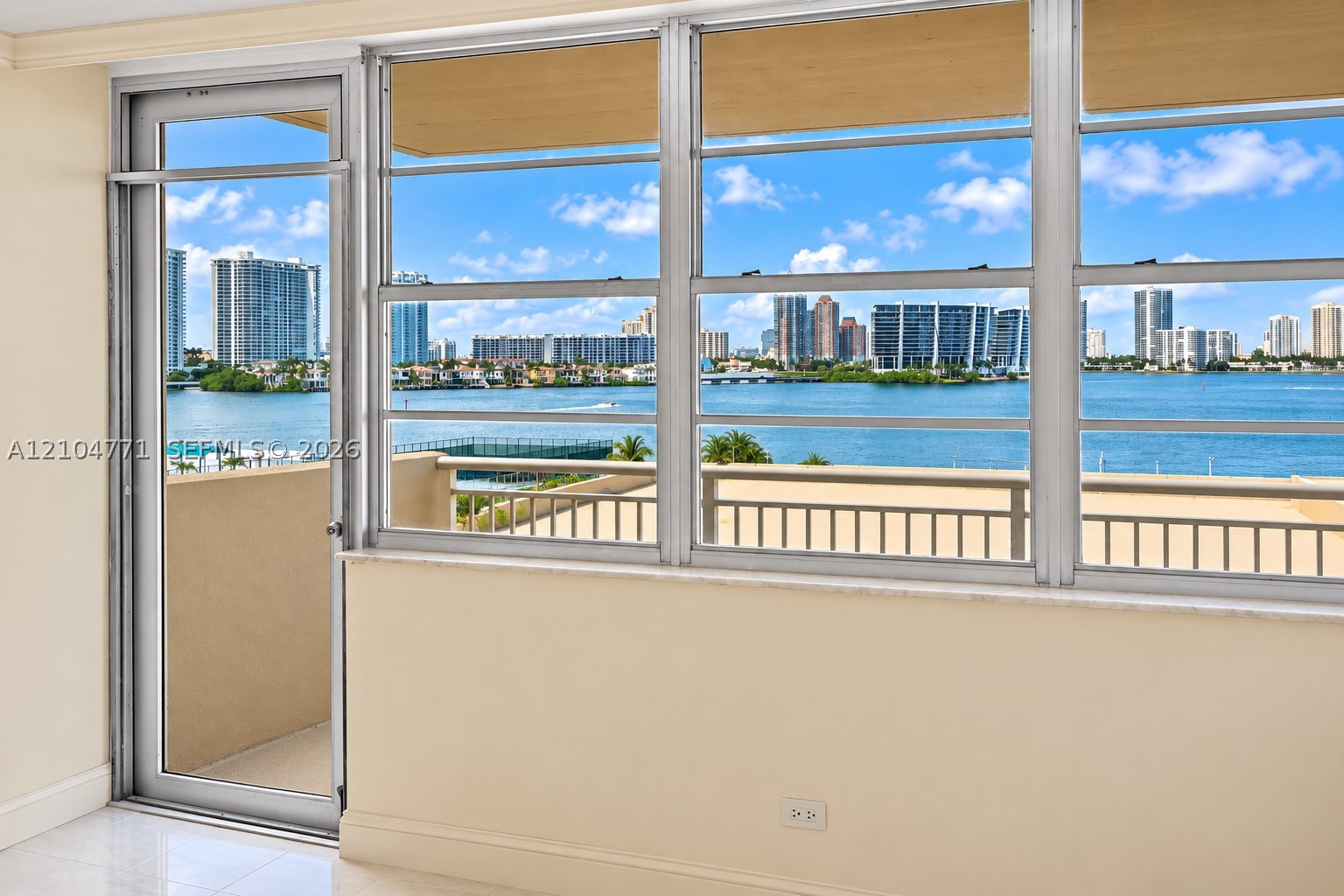 Sunny Isles Beach photo 3