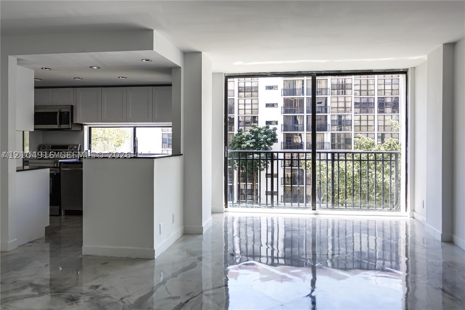 Sunny Isles Beach photo 4