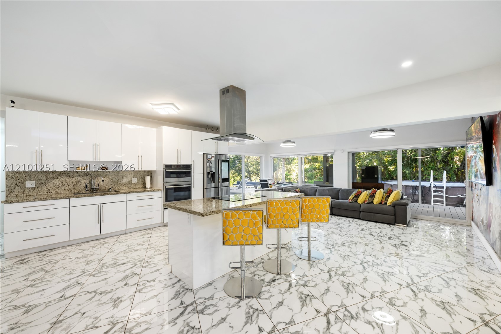 North Miami photo 3