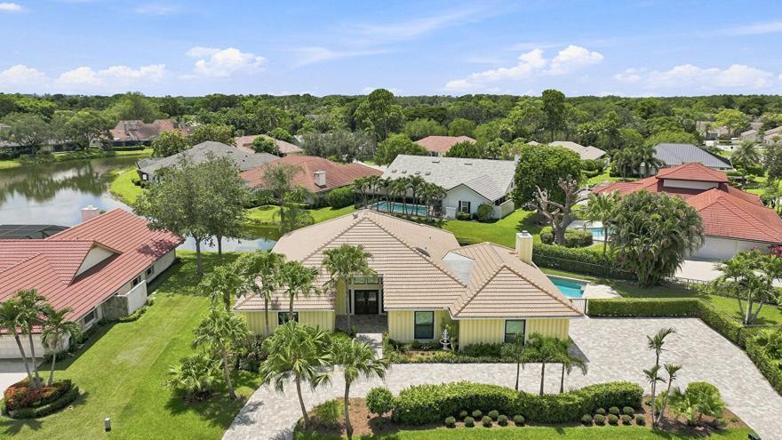 Palm Beach Gardens photo 3