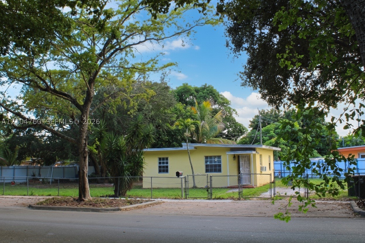 North Miami photo 2