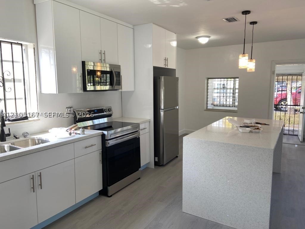 North Miami Beach photo 3