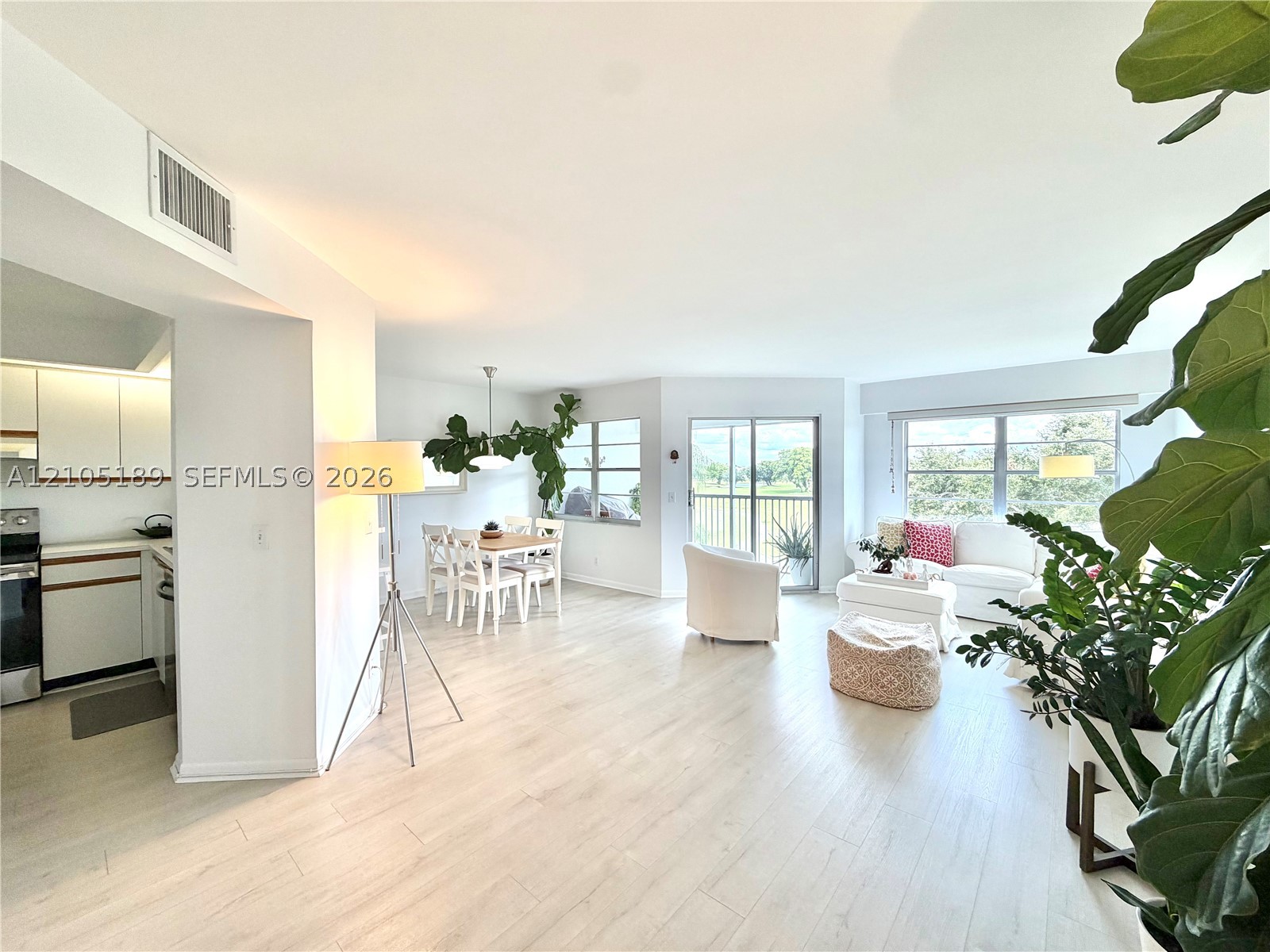 Pembroke Pines photo 4