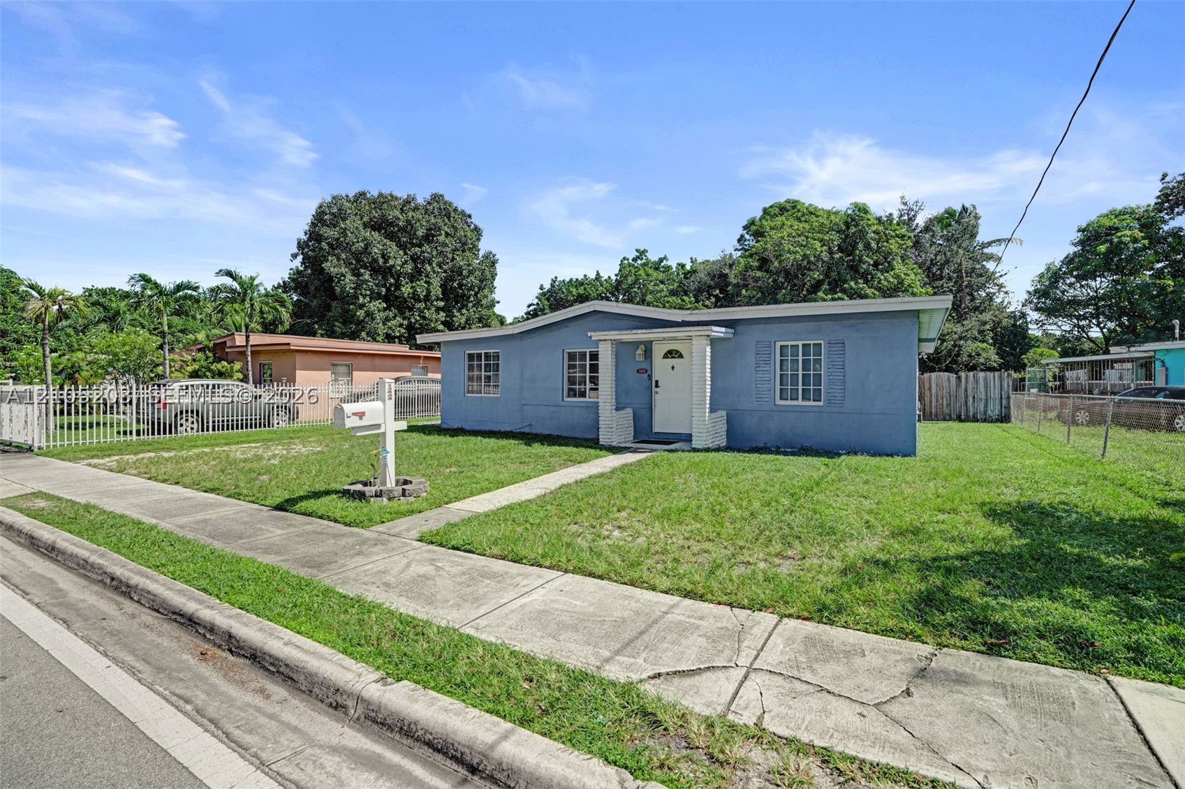 North Miami photo 3