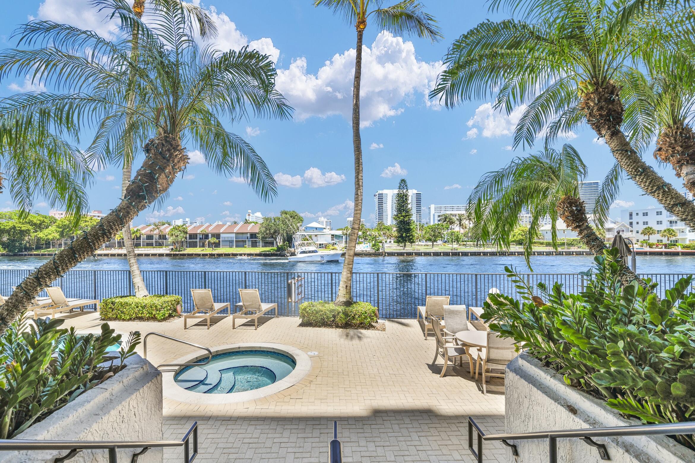 Pompano Beach photo 2
