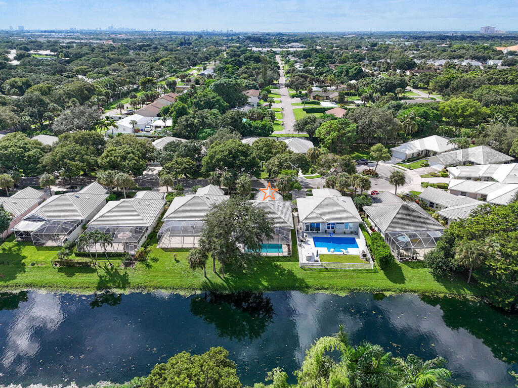 Palm Beach Gardens photo 2