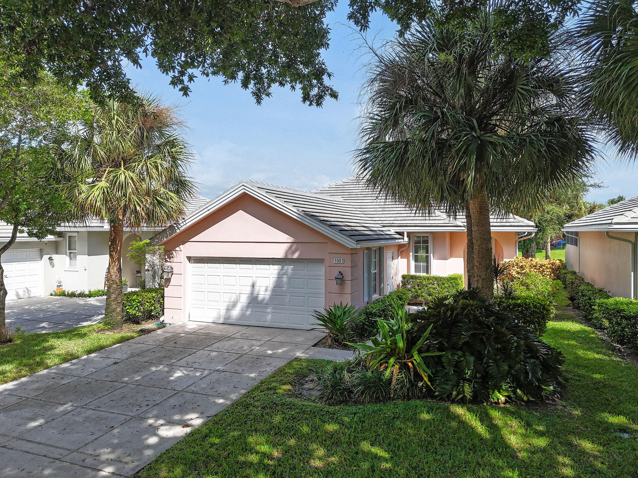 Palm Beach Gardens photo 3