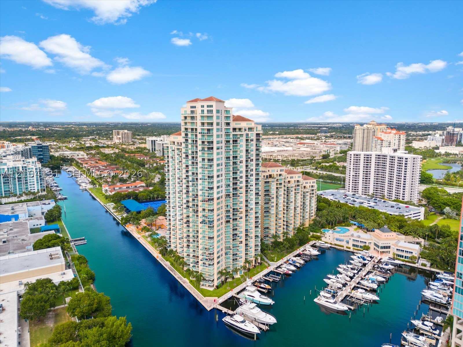 Aventura photo 4