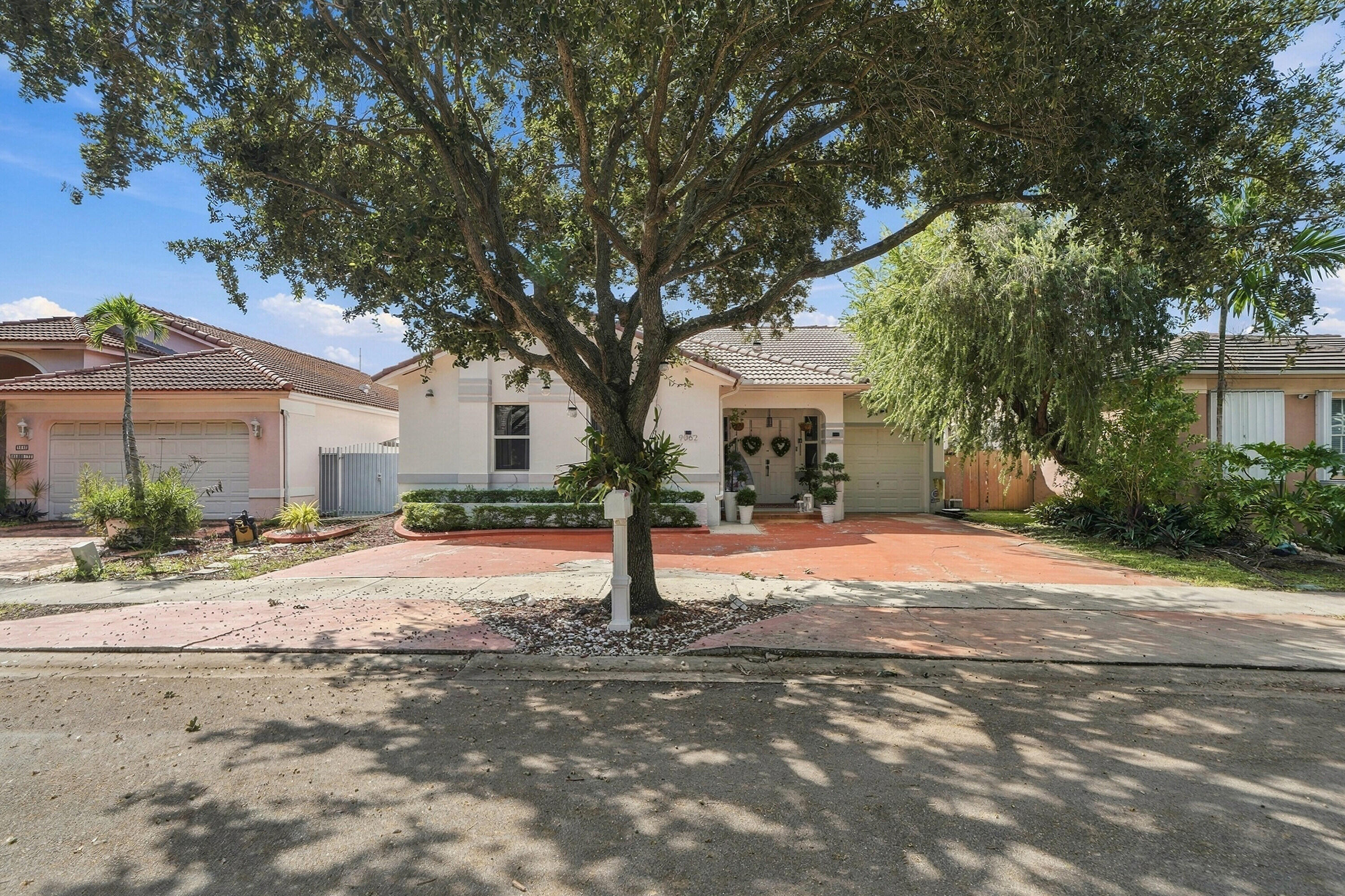 Miami Lakes photo 4