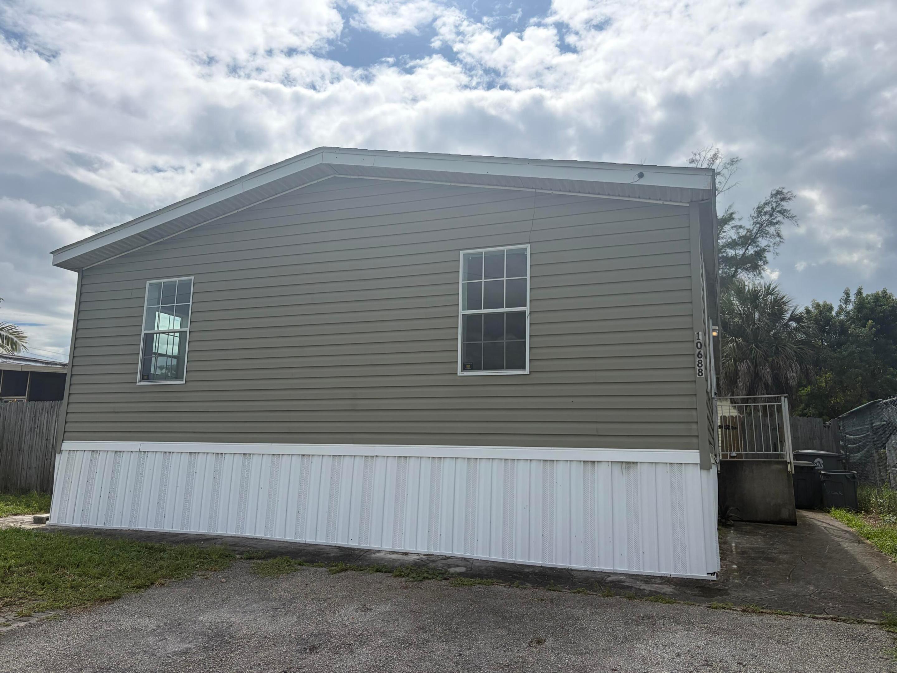 MLS listing photo 2