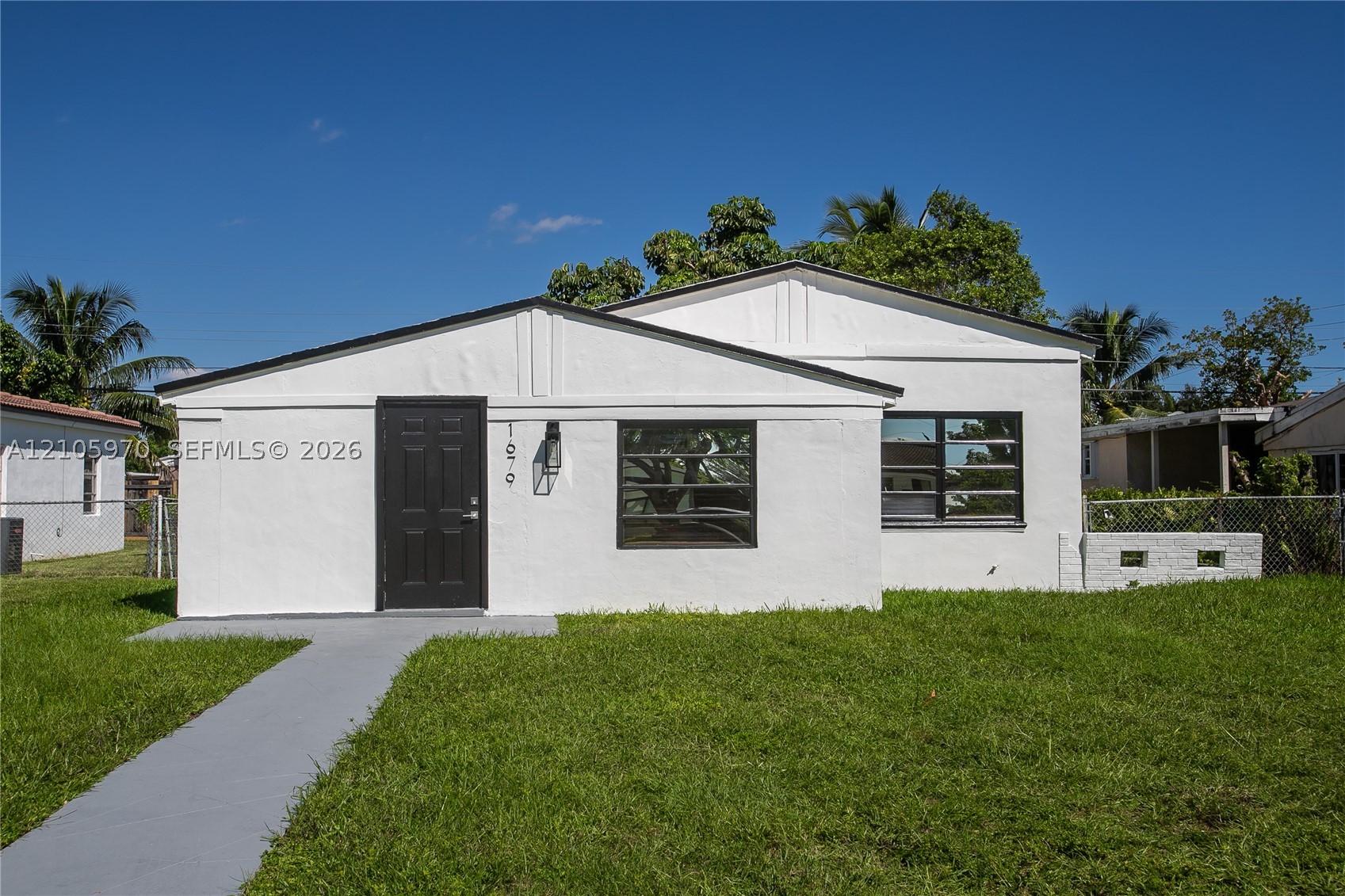 North Miami Beach photo 2