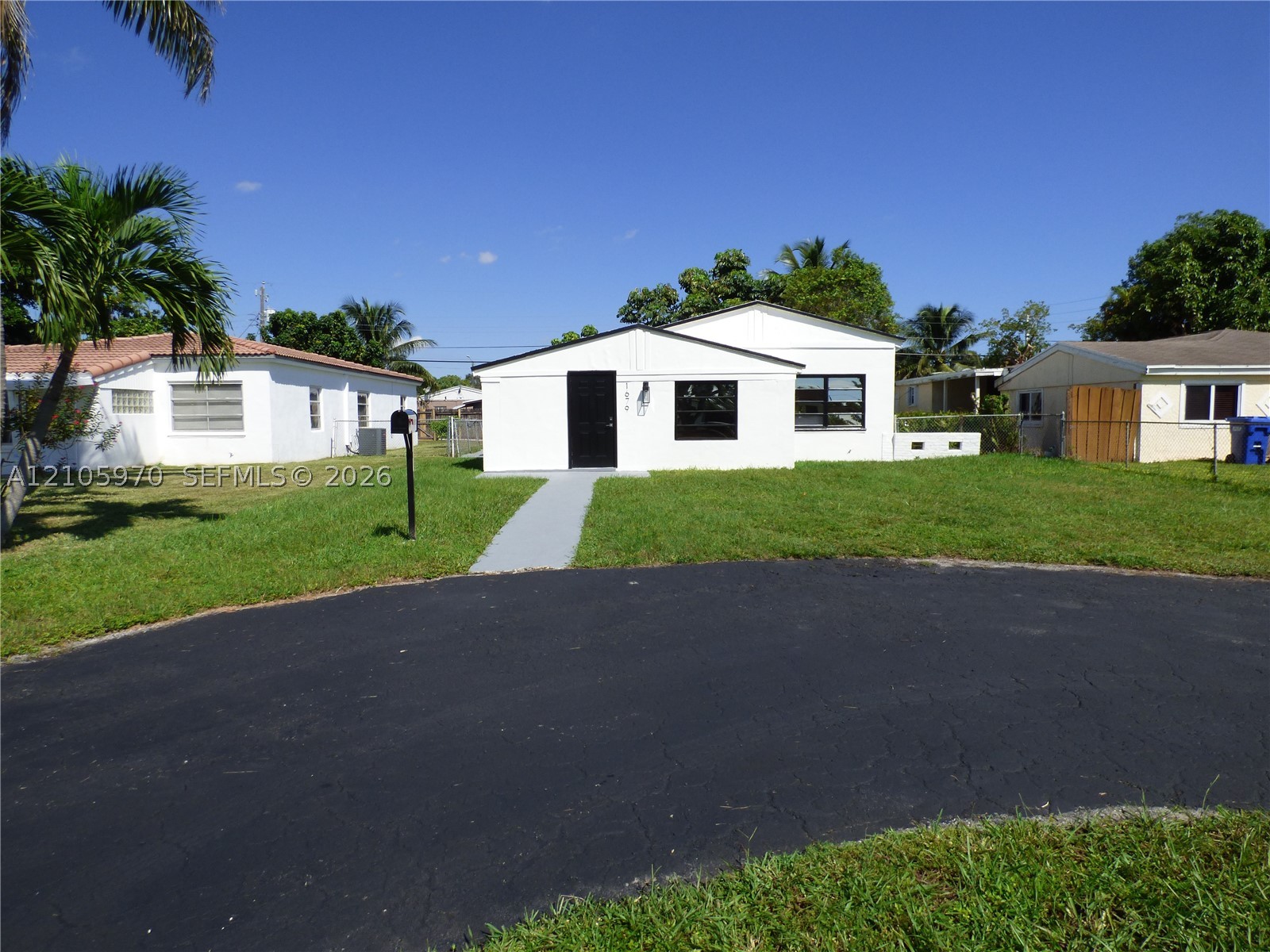 North Miami Beach photo 3