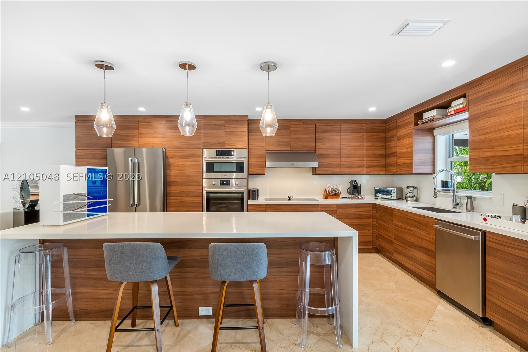 North Miami photo 4