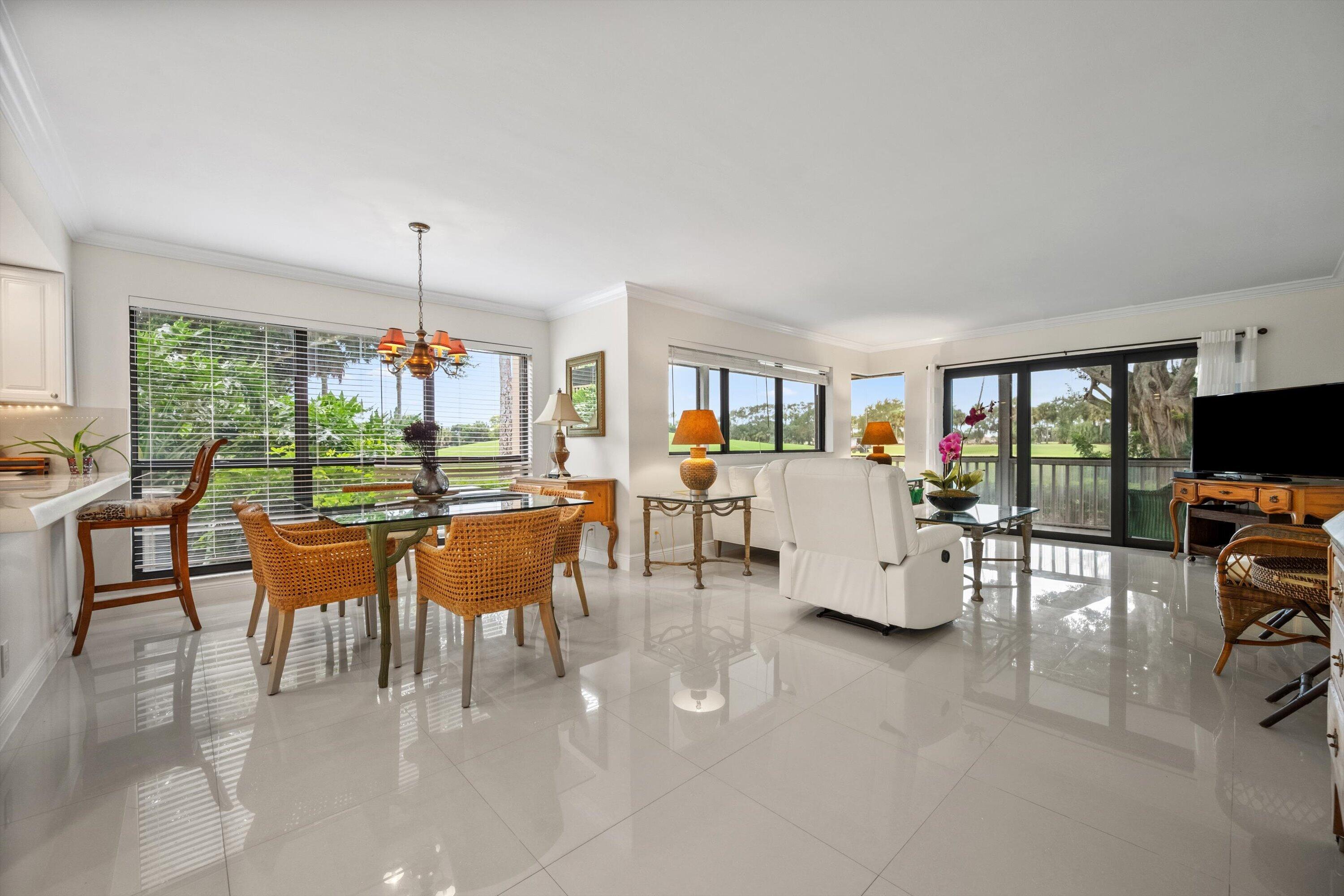 Palm Beach Gardens photo 3