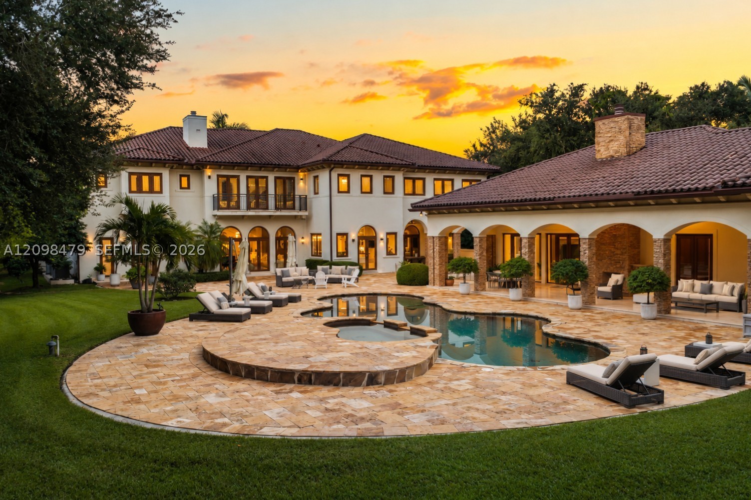 Pinecrest