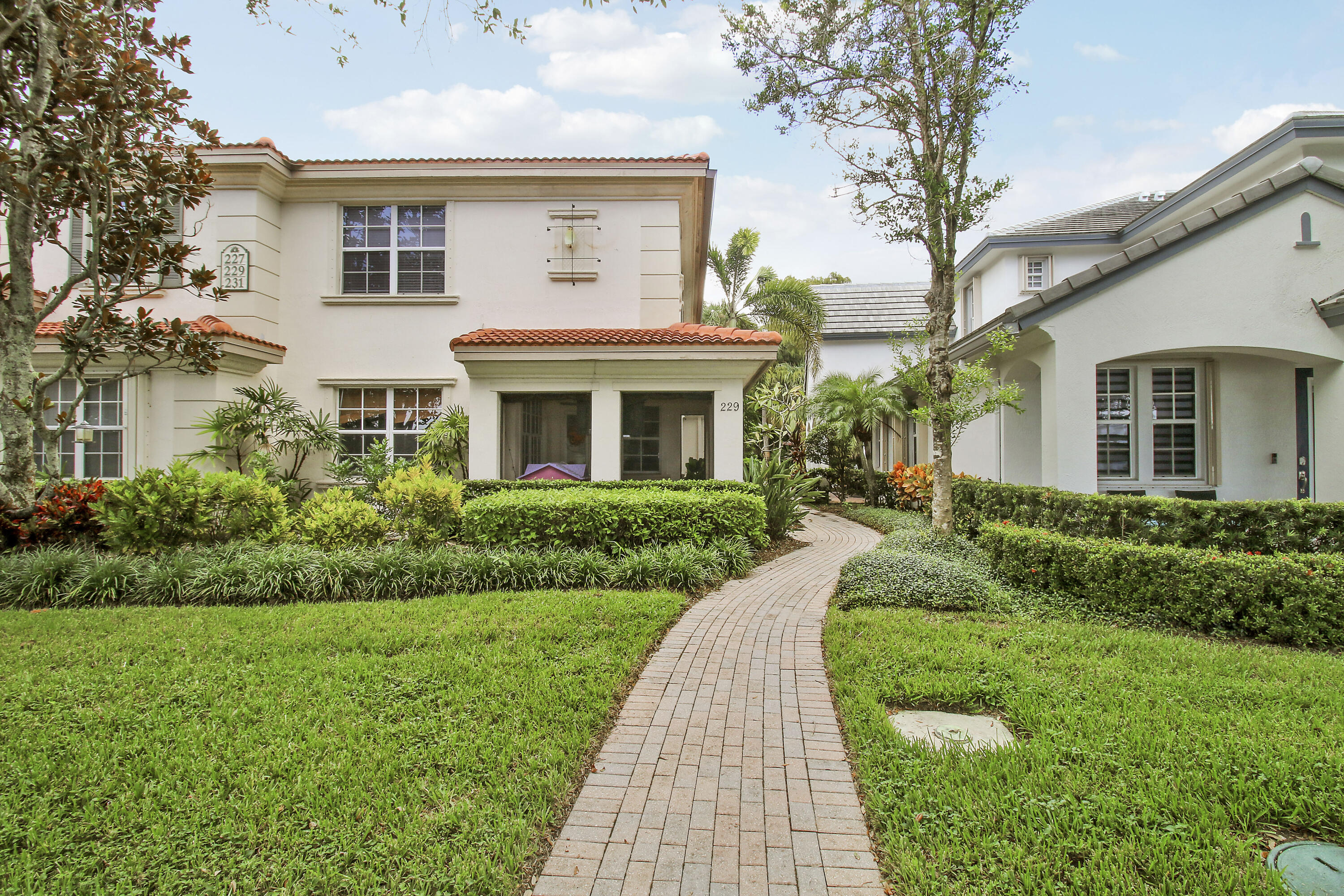 Palm Beach Gardens photo 2