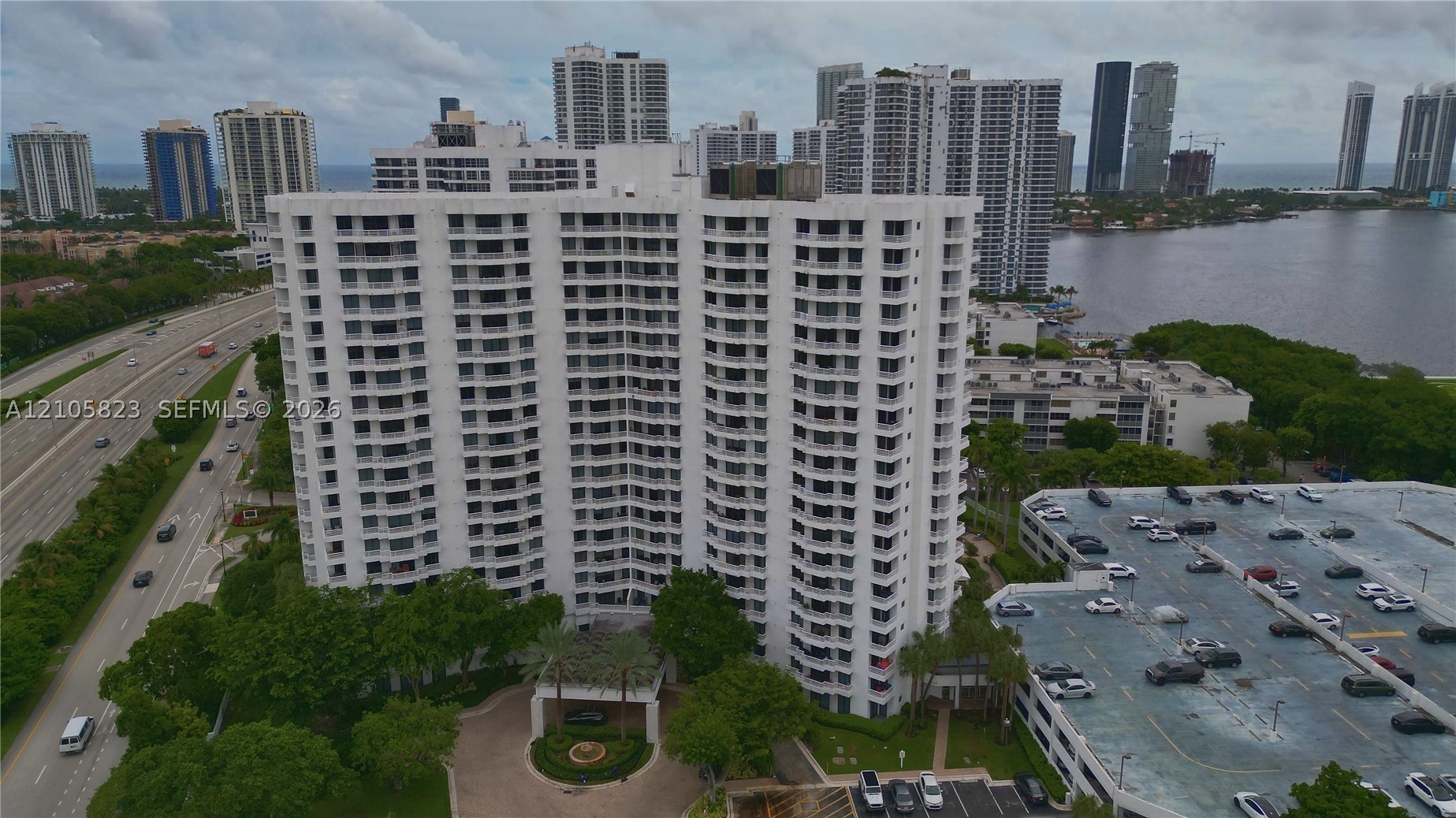Aventura photo 2