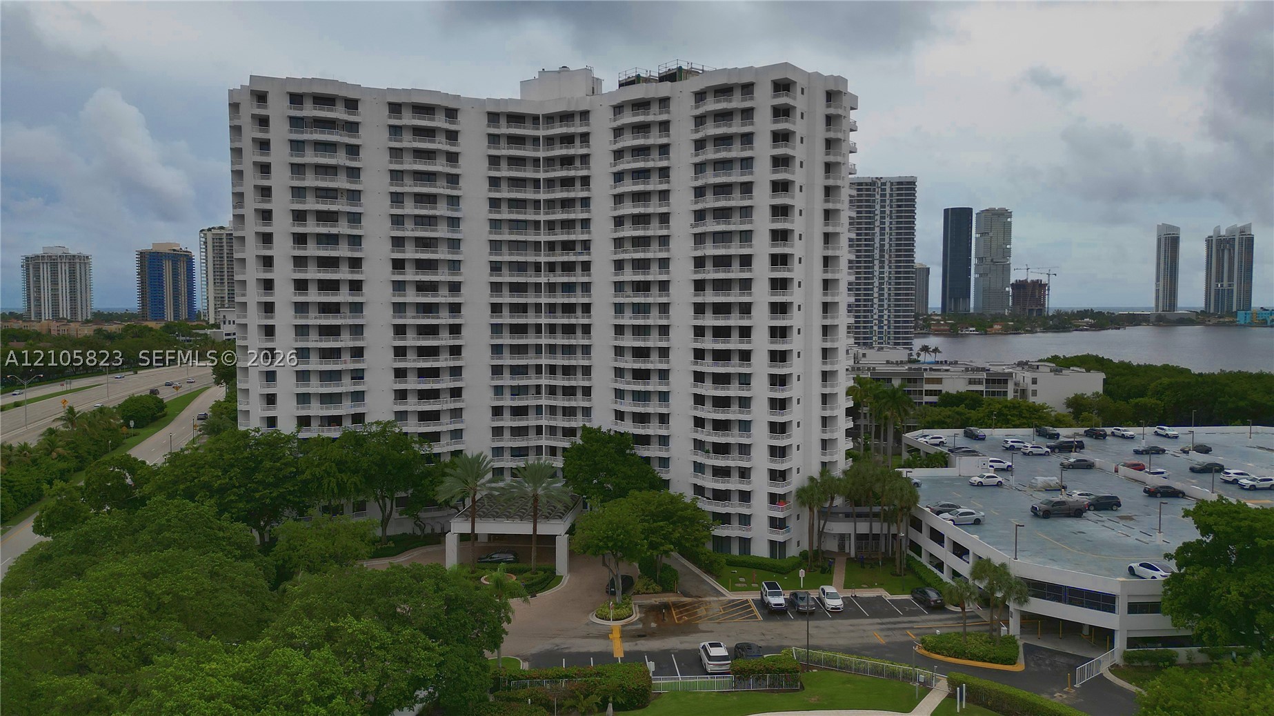 Aventura photo 4