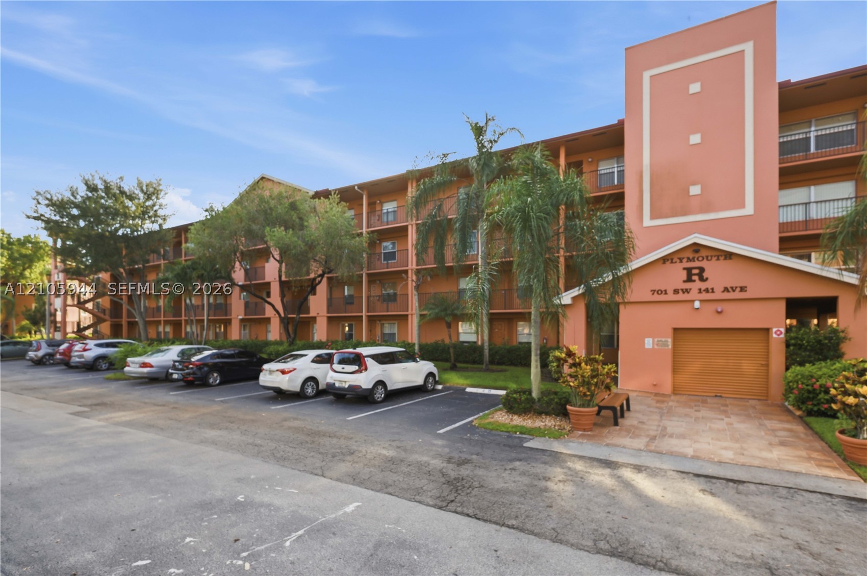 Pembroke Pines photo 2