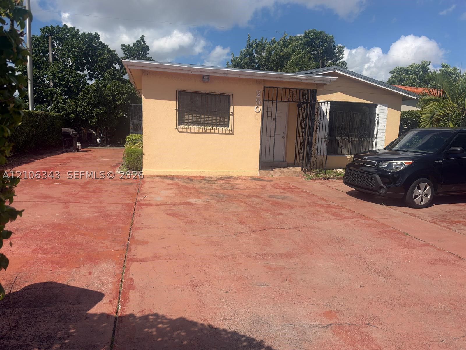 Hialeah photo 2