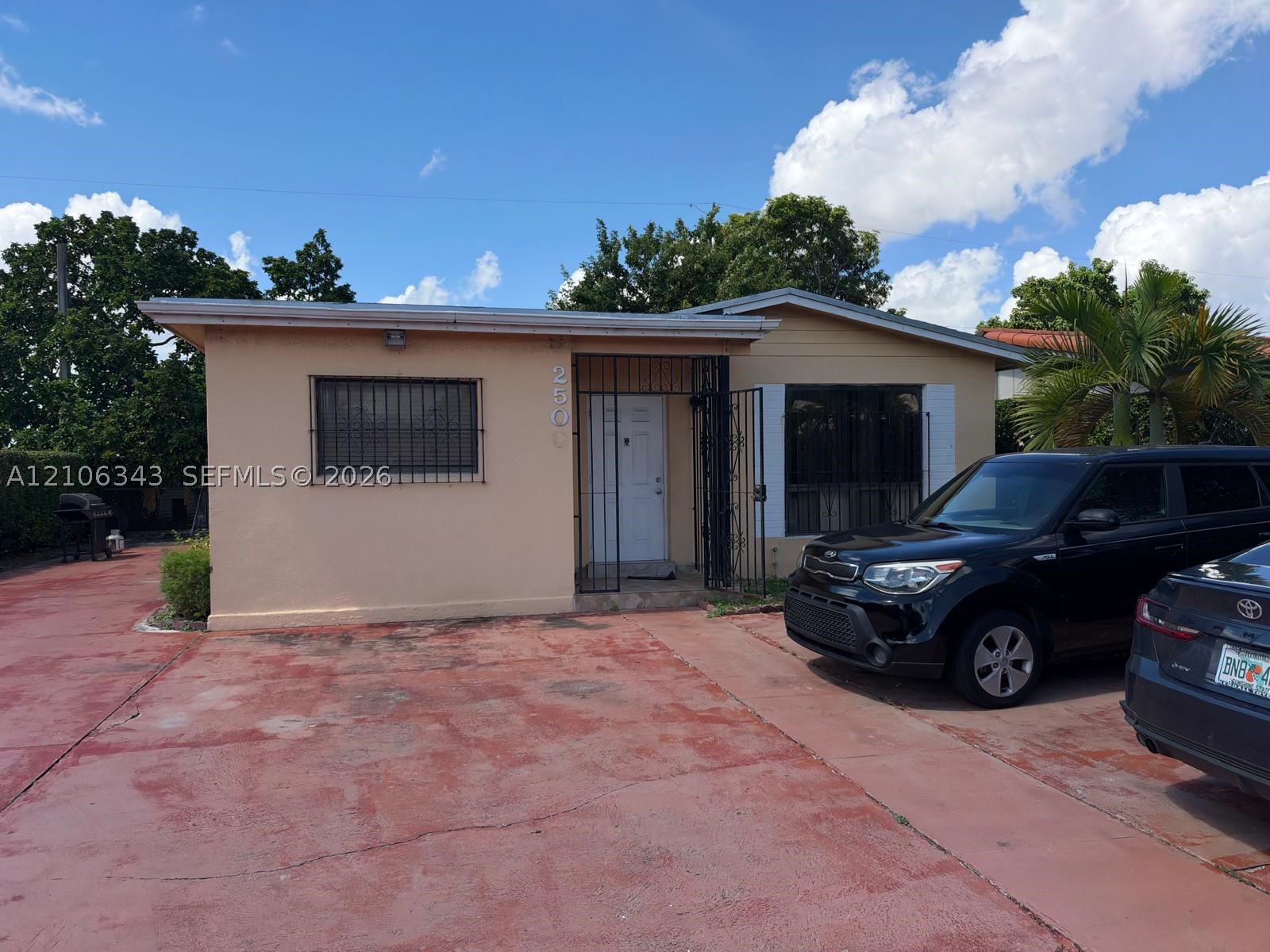 Hialeah photo 3