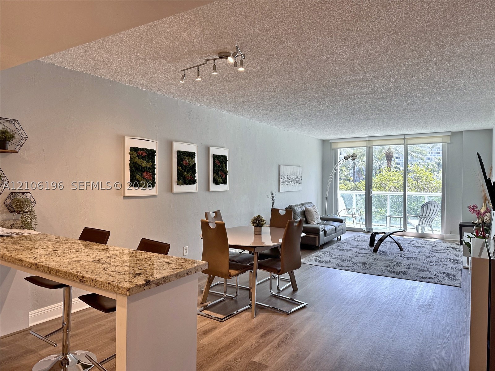 Sunny Isles Beach photo 2
