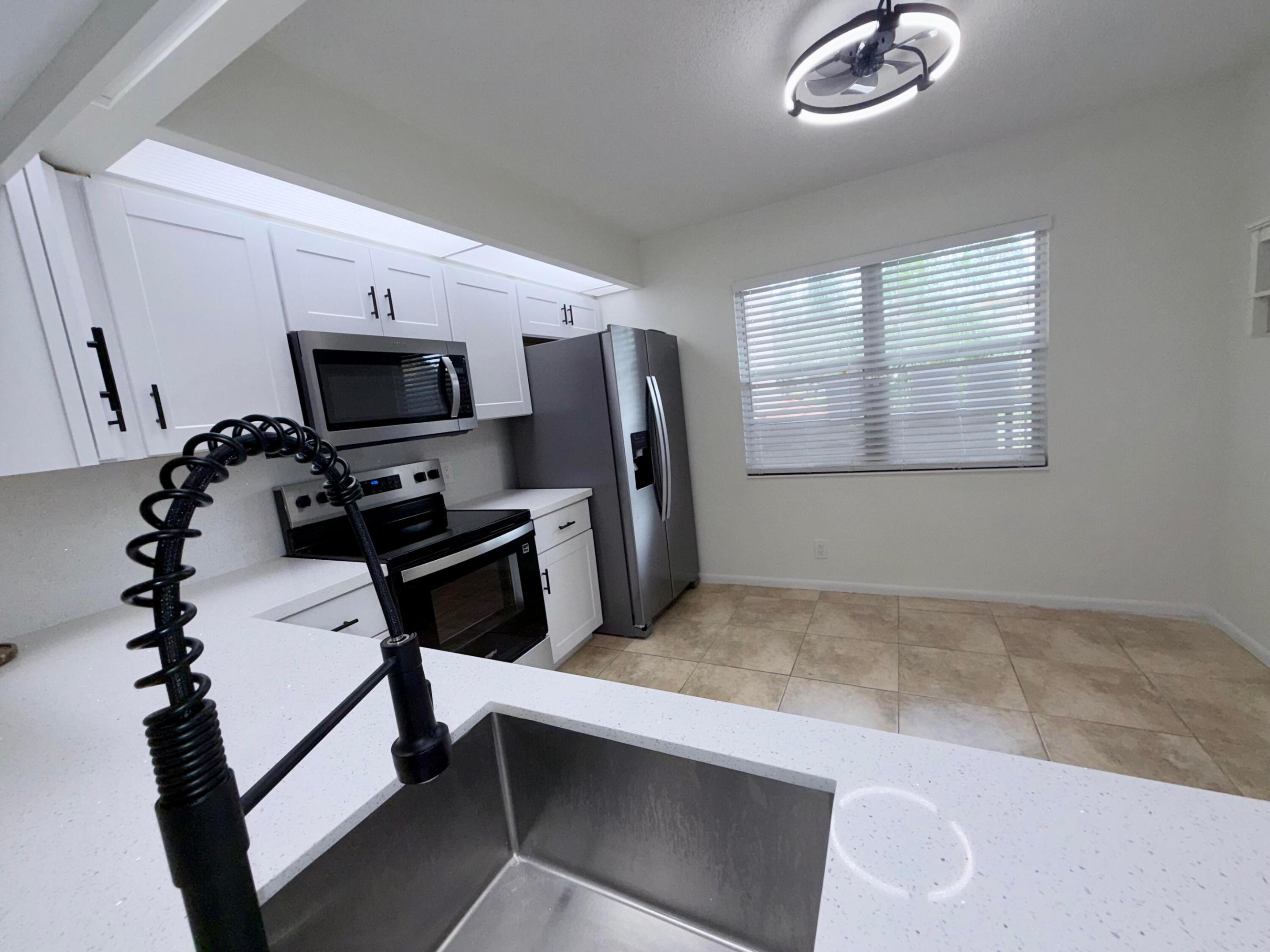Pembroke Pines photo 4
