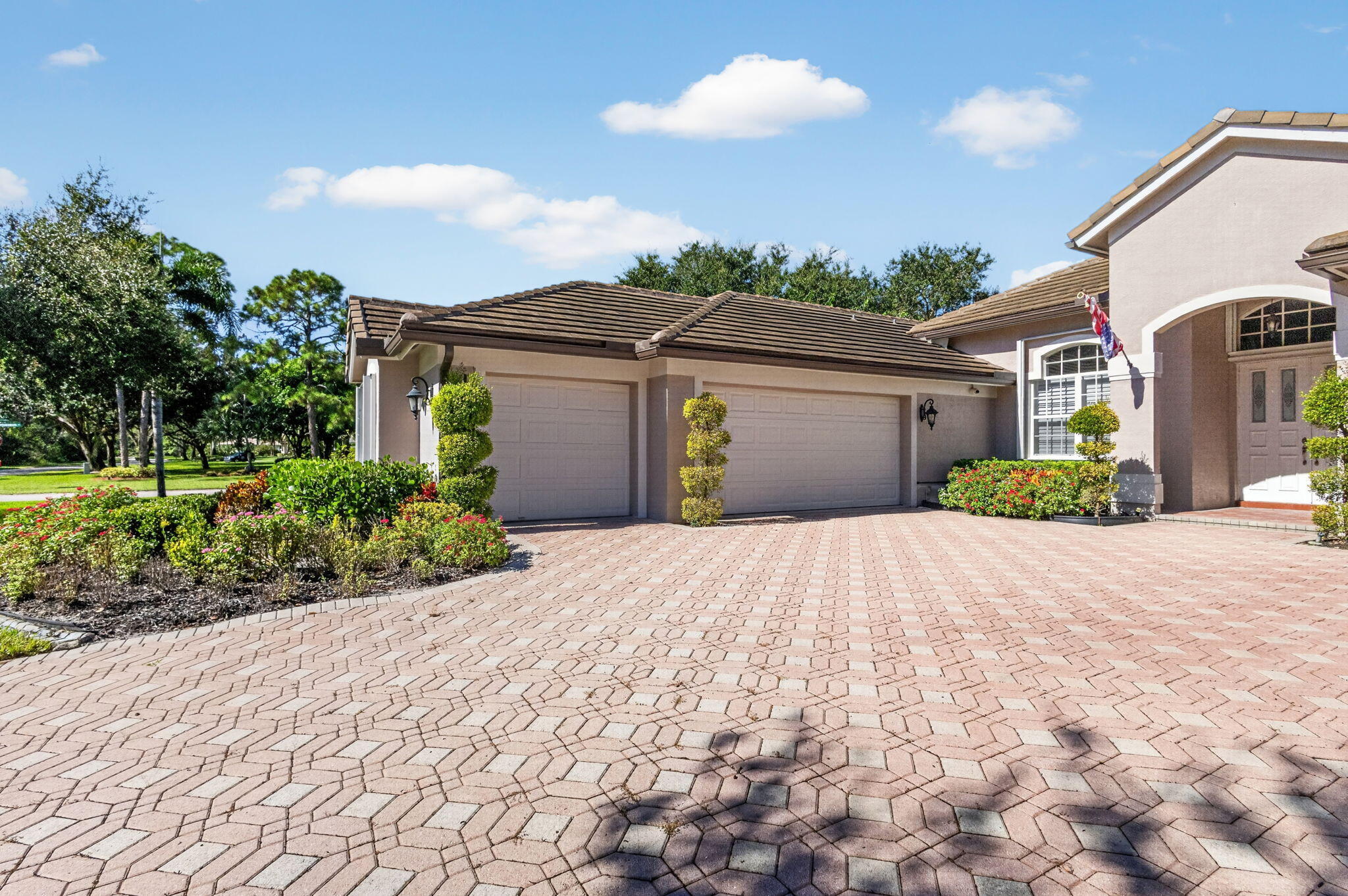 Palm Beach Gardens photo 2