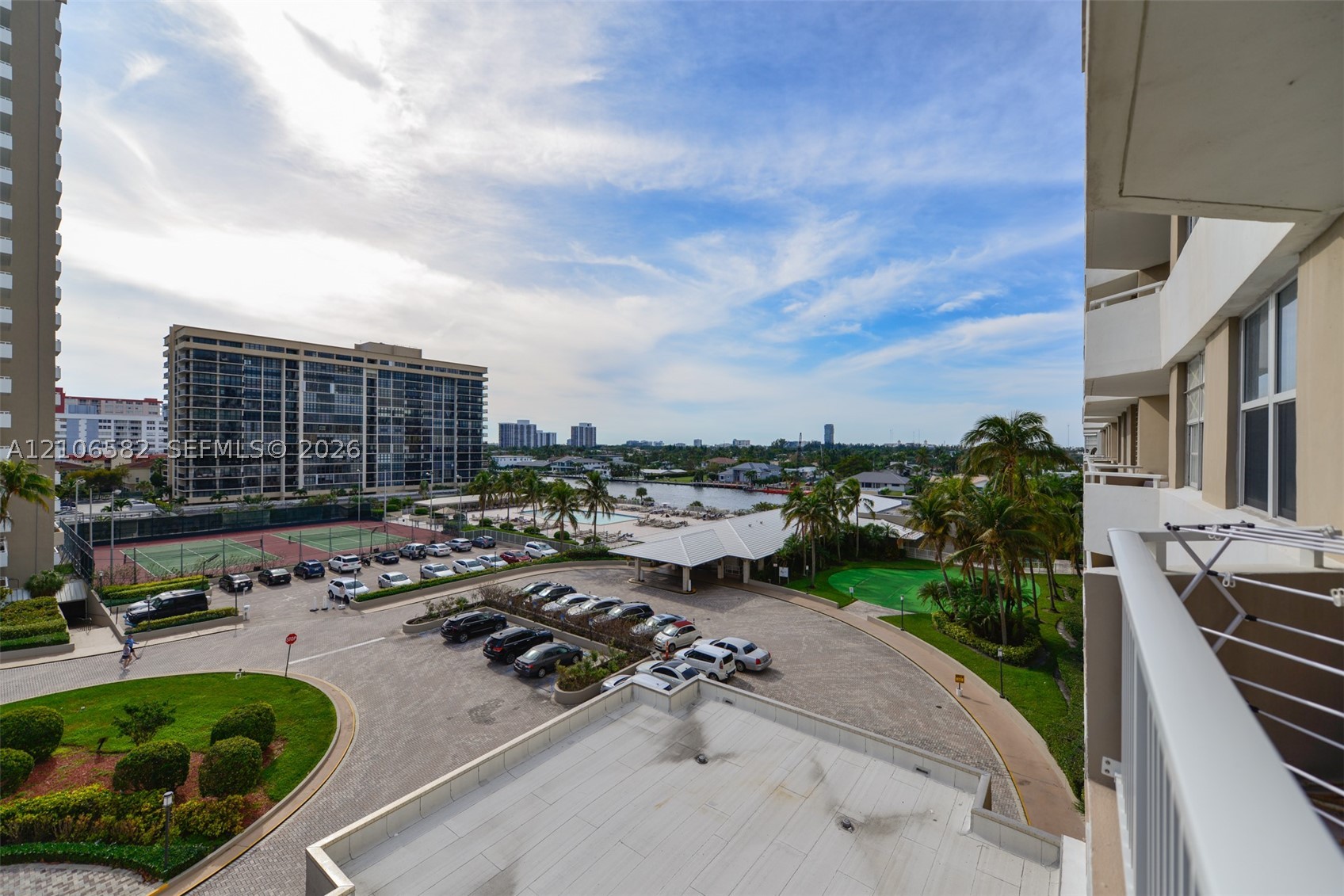 Hallandale Beach photo 2