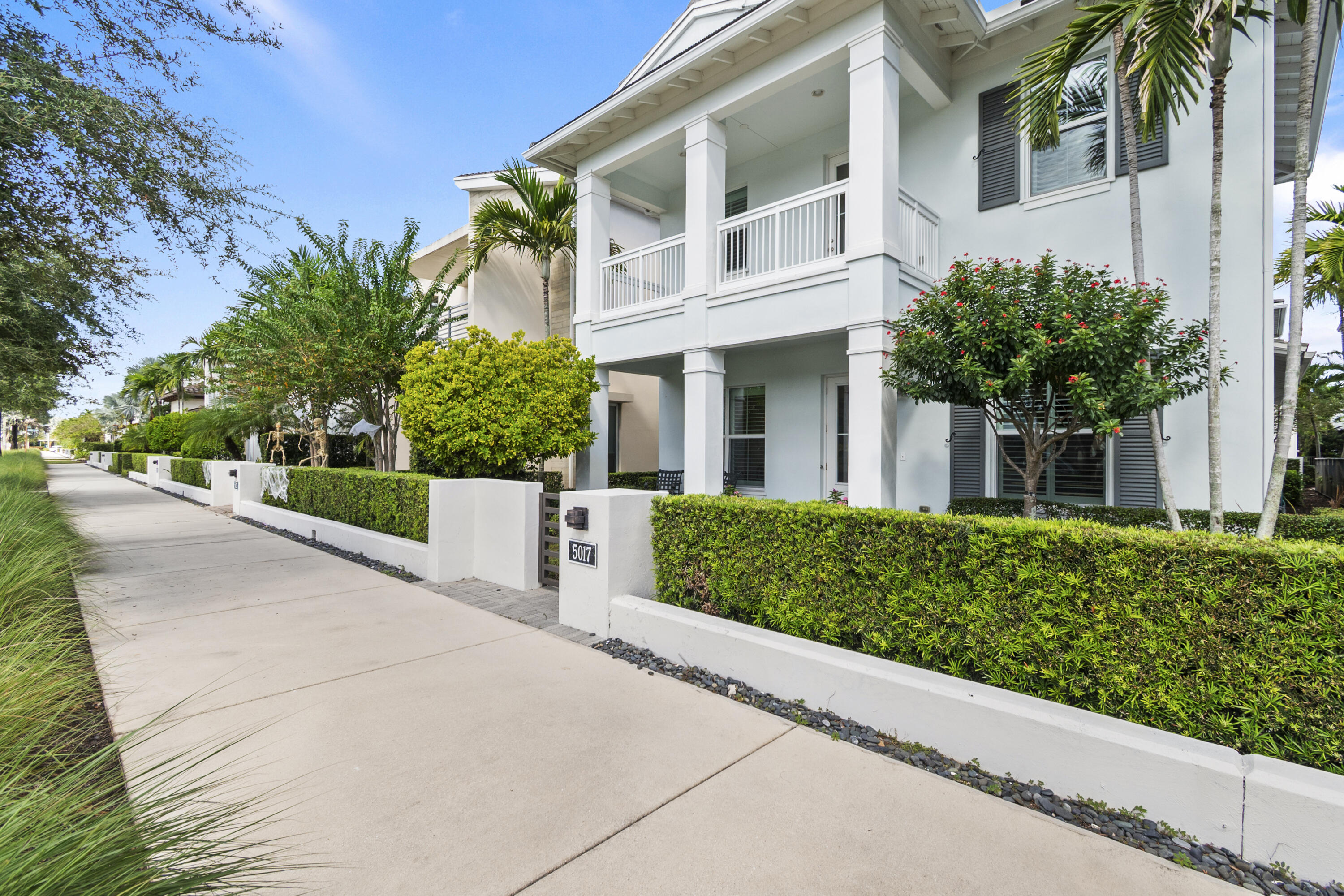 Palm Beach Gardens photo 3