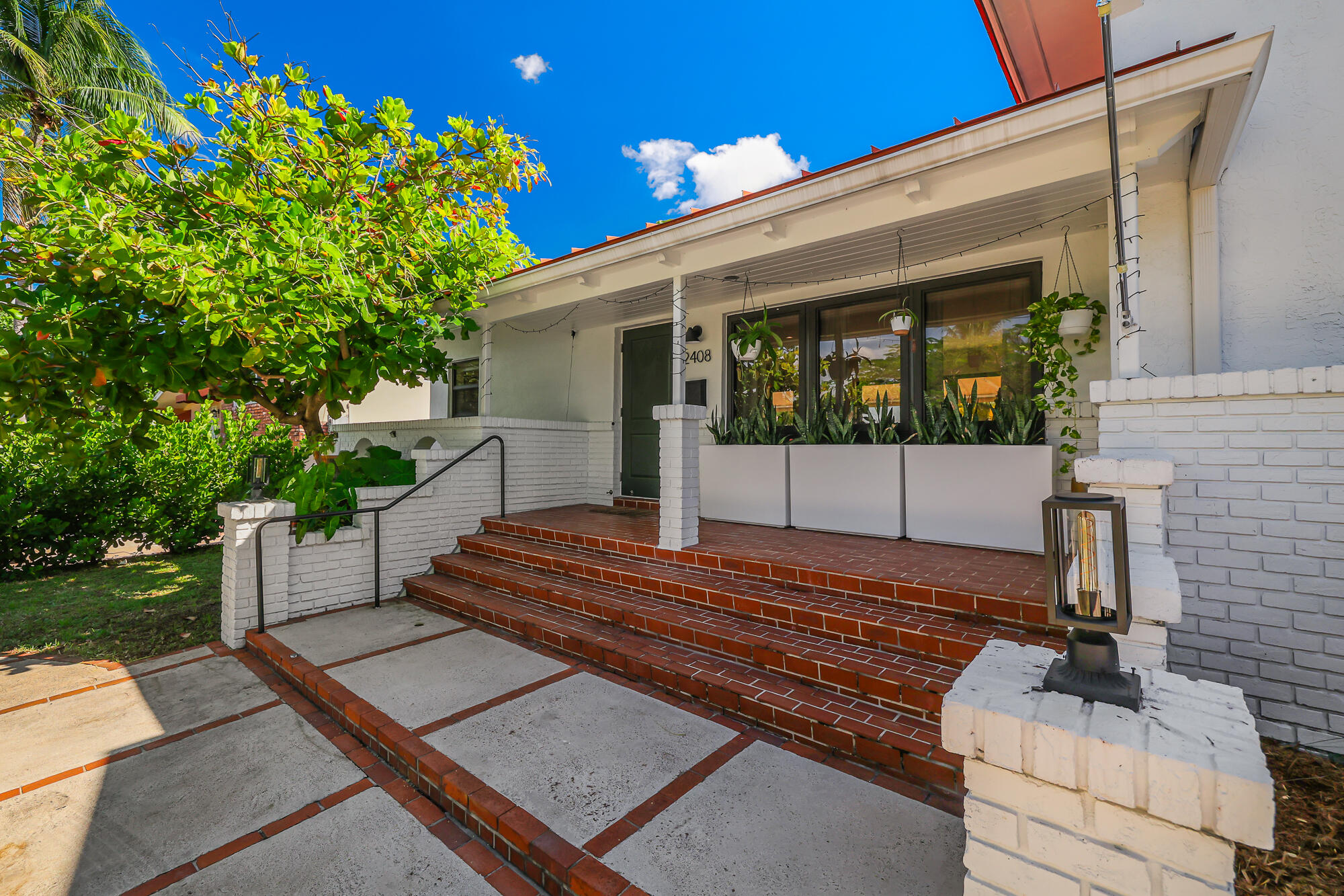 Wilton Manors photo 3