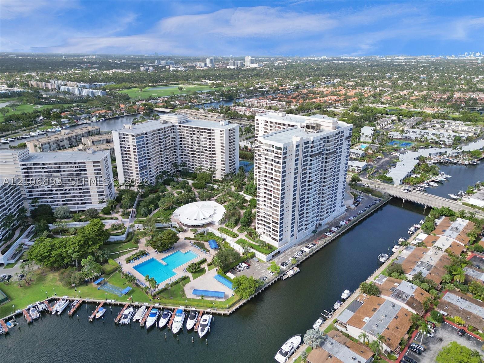 Hallandale Beach photo 4