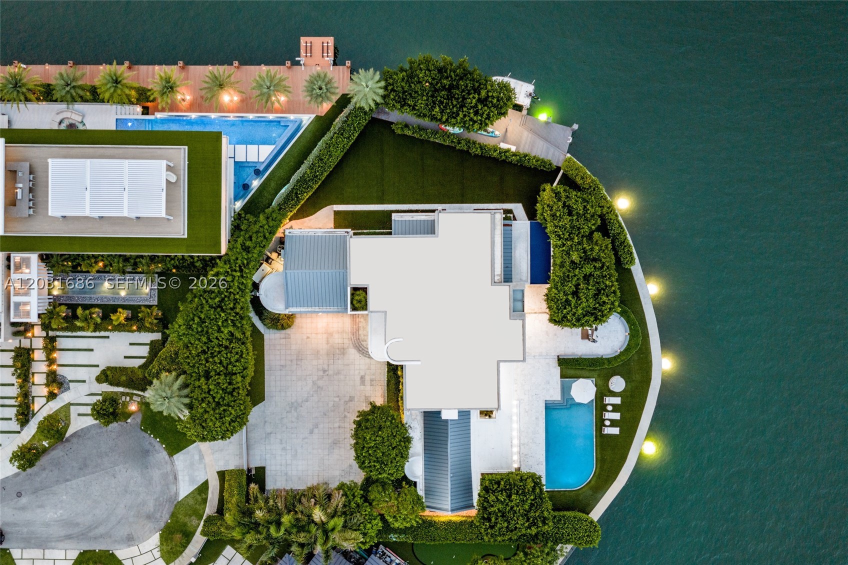 North Miami photo 2