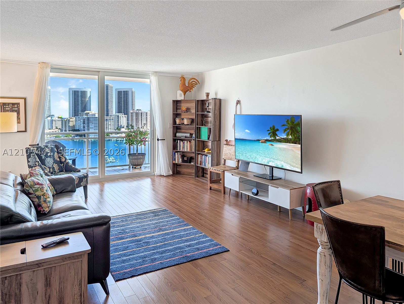 Hallandale Beach photo 4