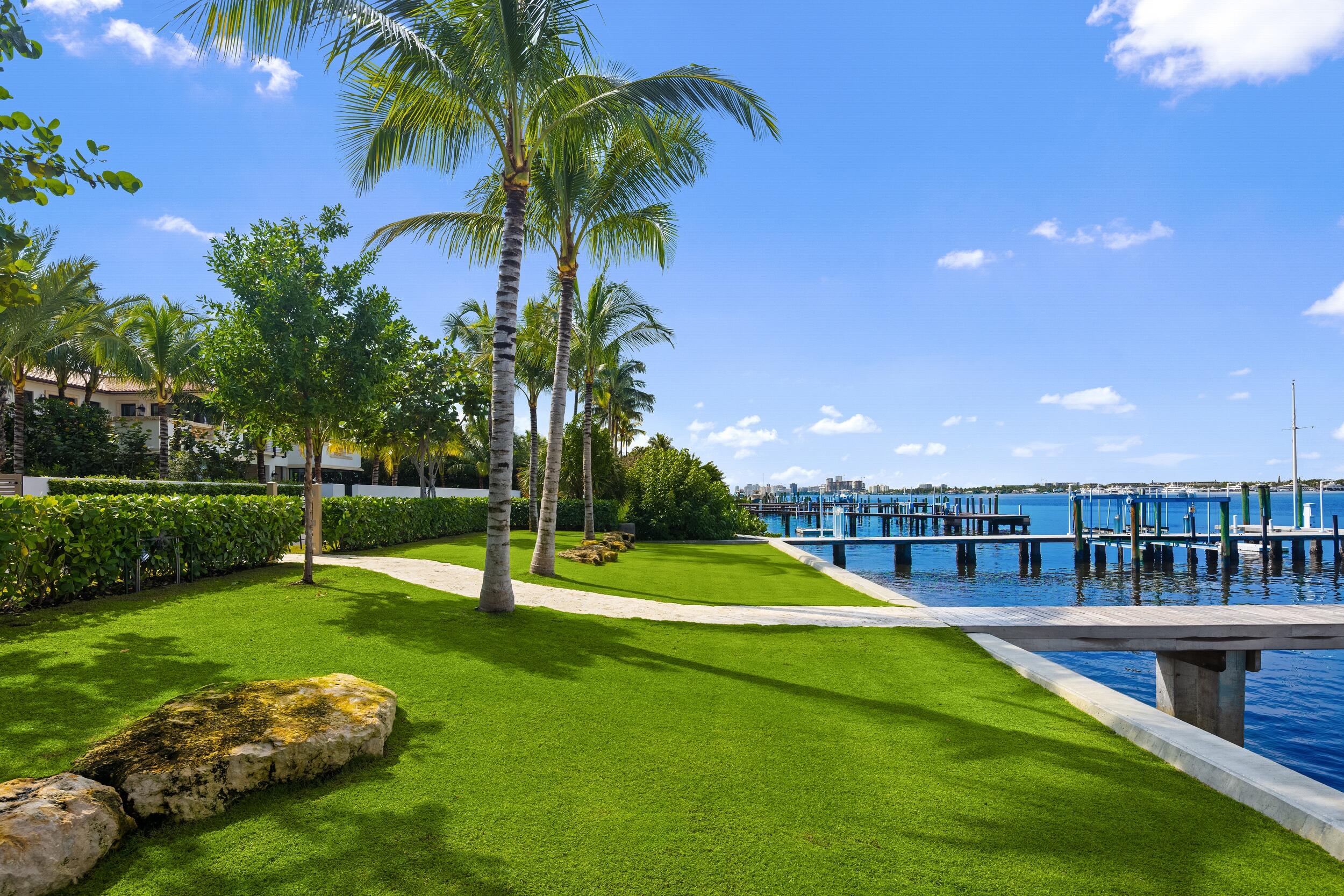Palm Beach photo 3