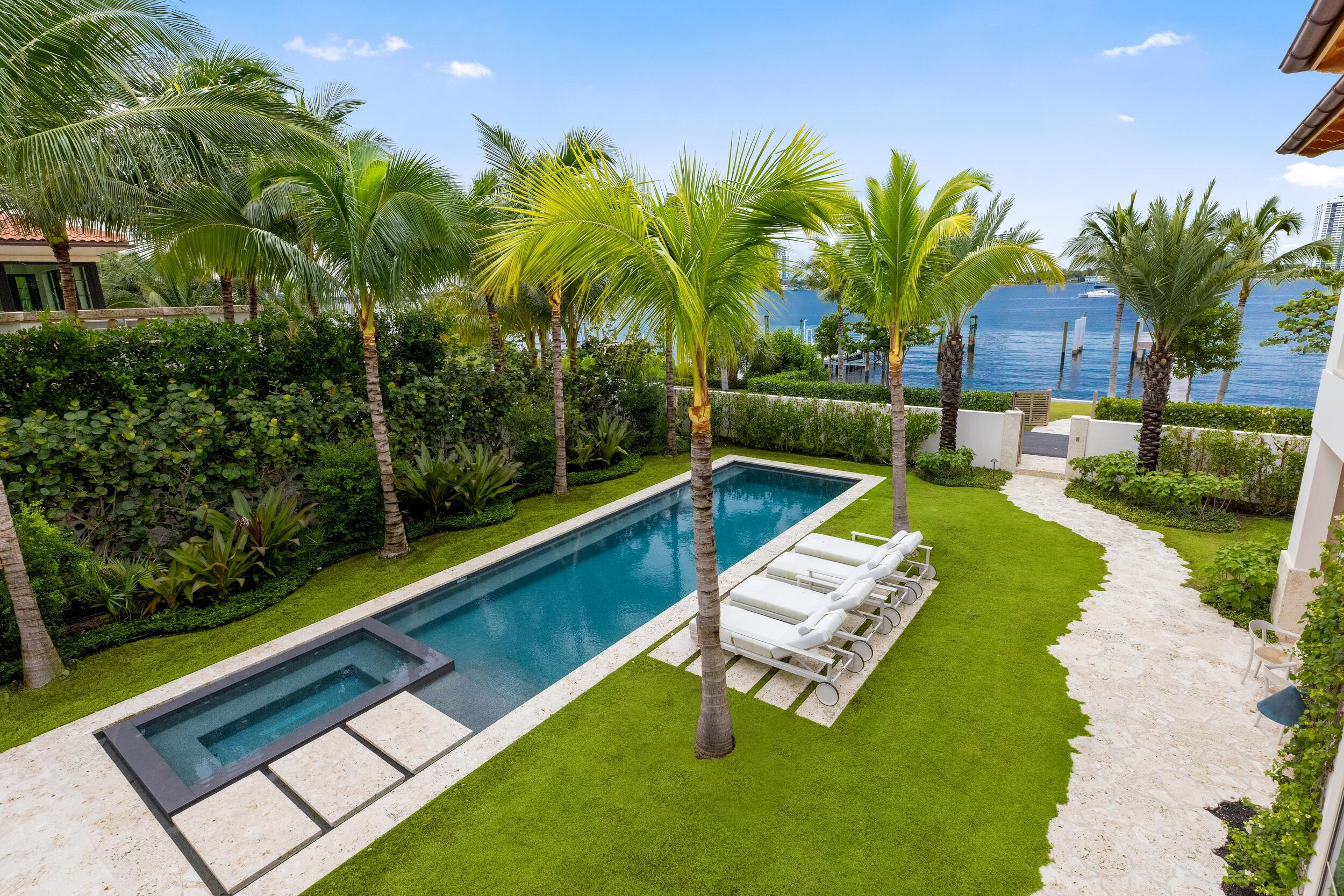 Palm Beach photo 5