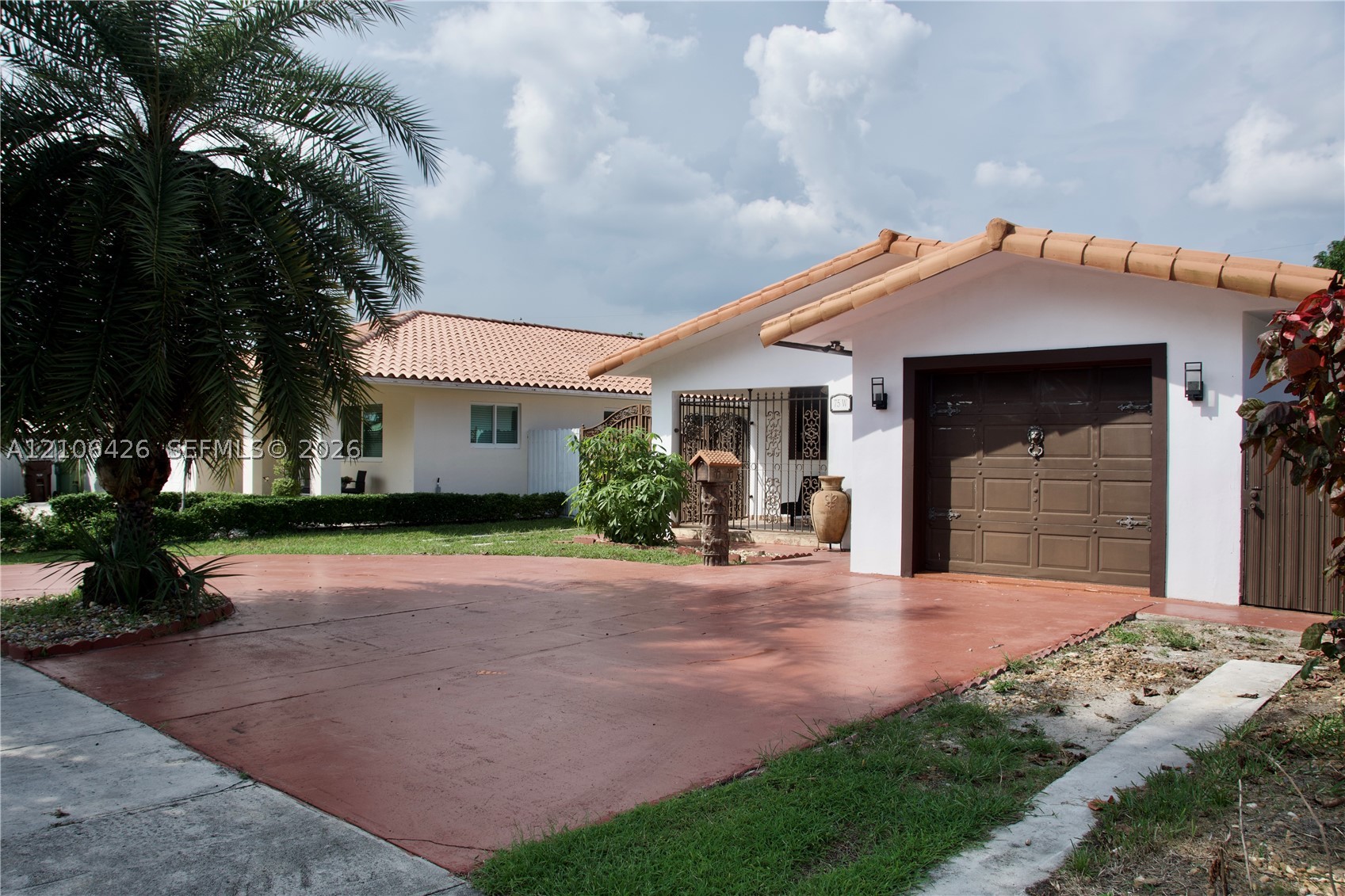 Hialeah photo 3