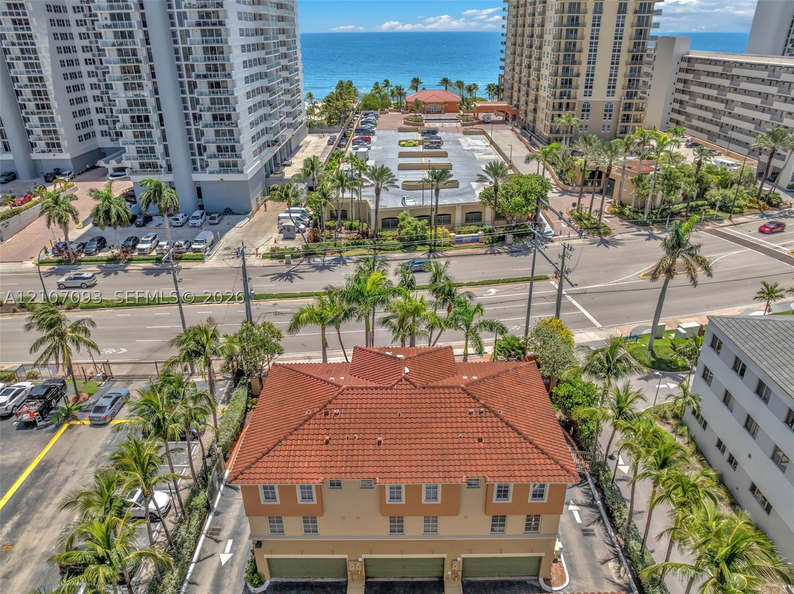 Hallandale Beach photo 2
