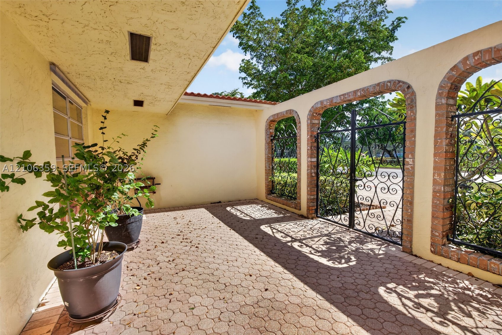 Pembroke Pines photo 3
