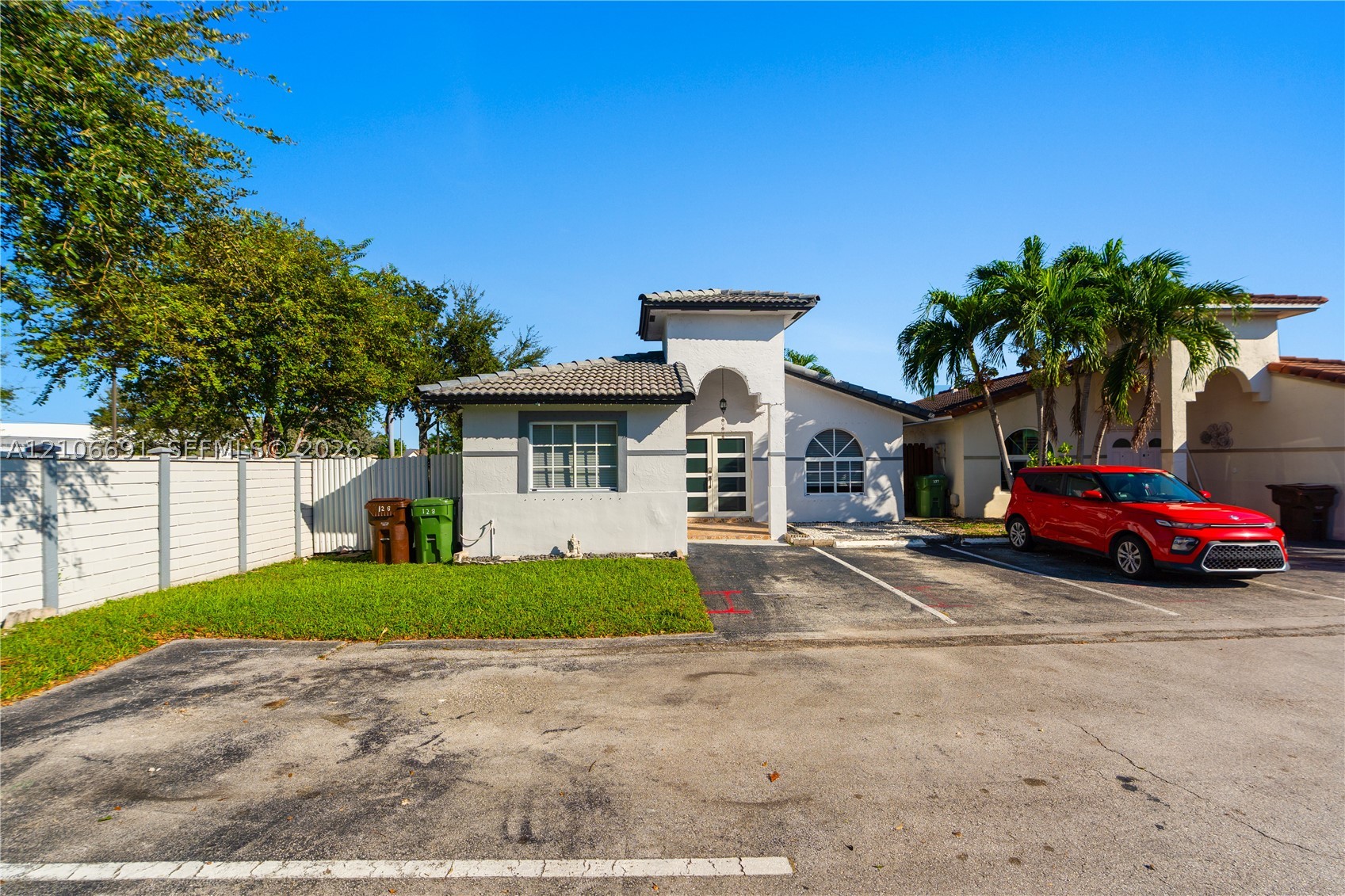 Hialeah photo 3