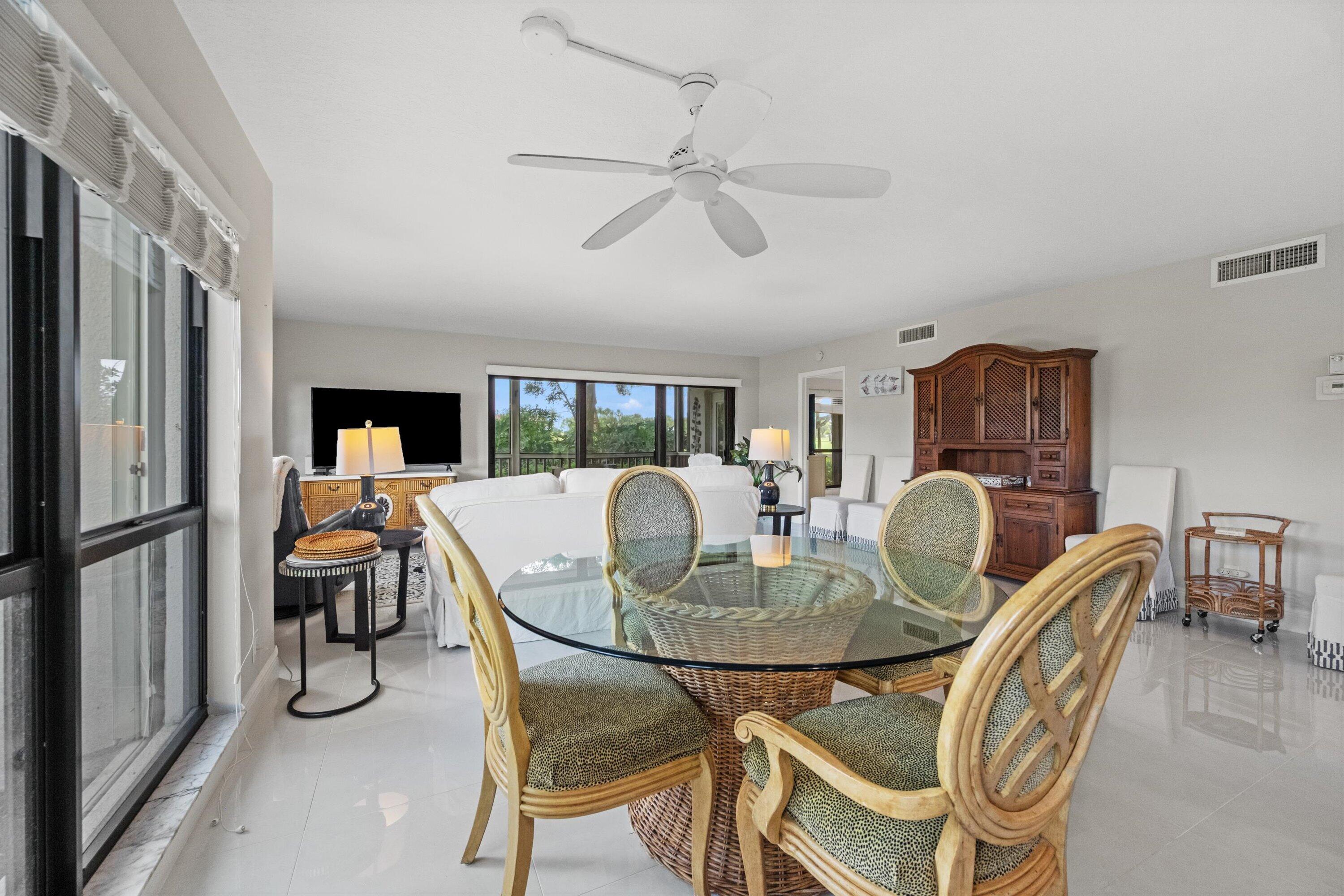 Palm Beach Gardens photo 3
