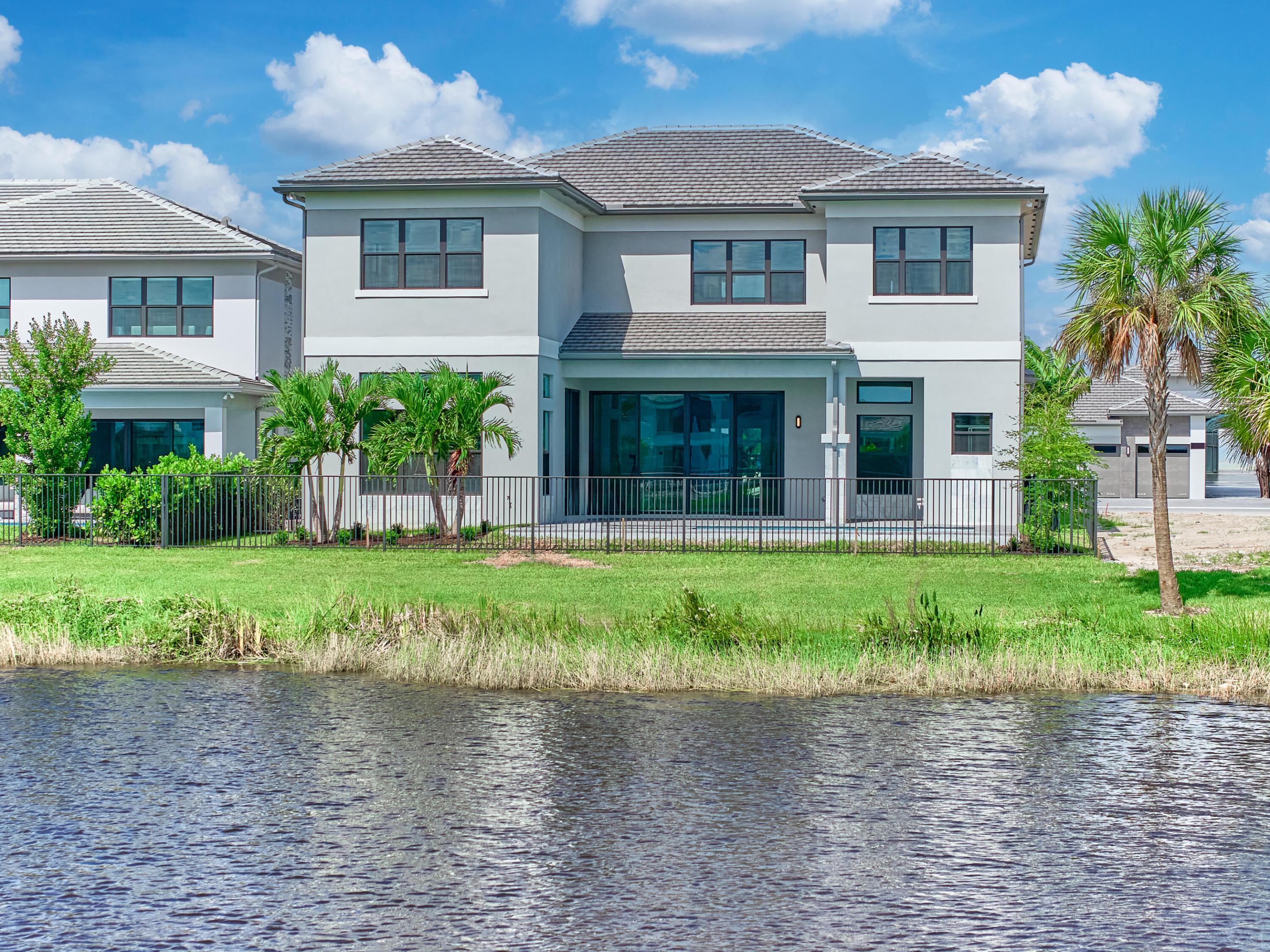 Palm Beach Gardens photo 2