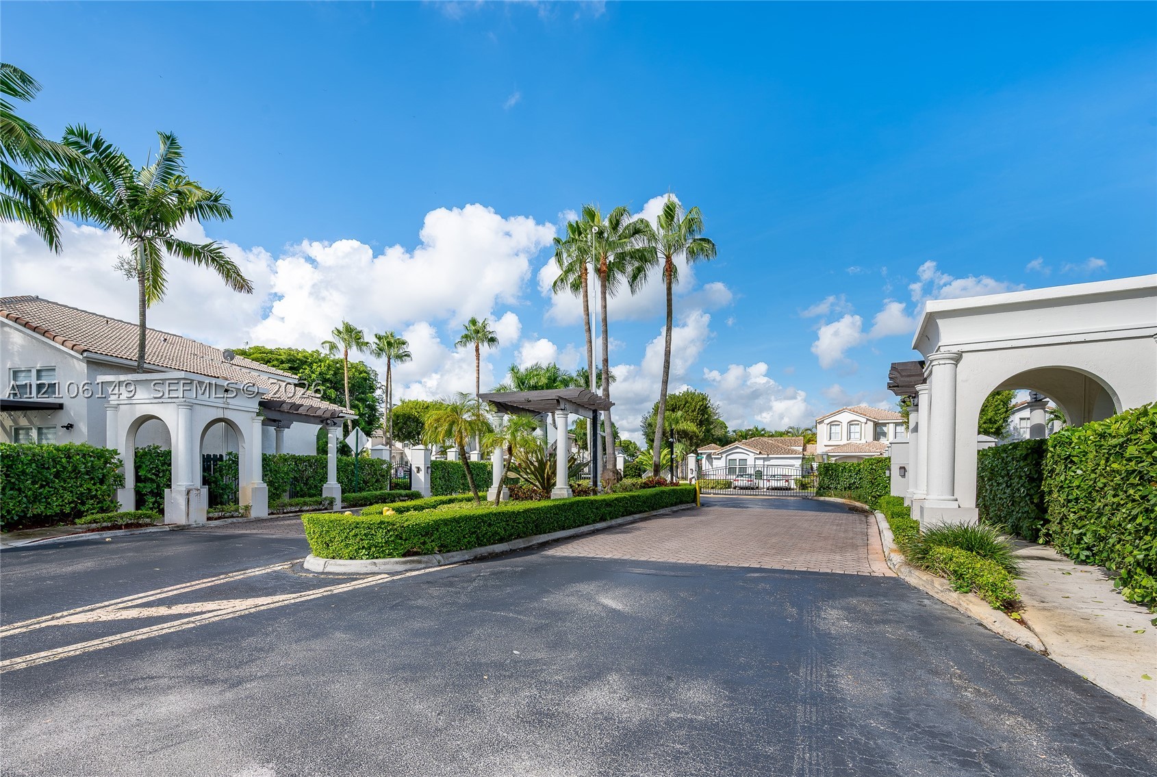 Doral photo 2