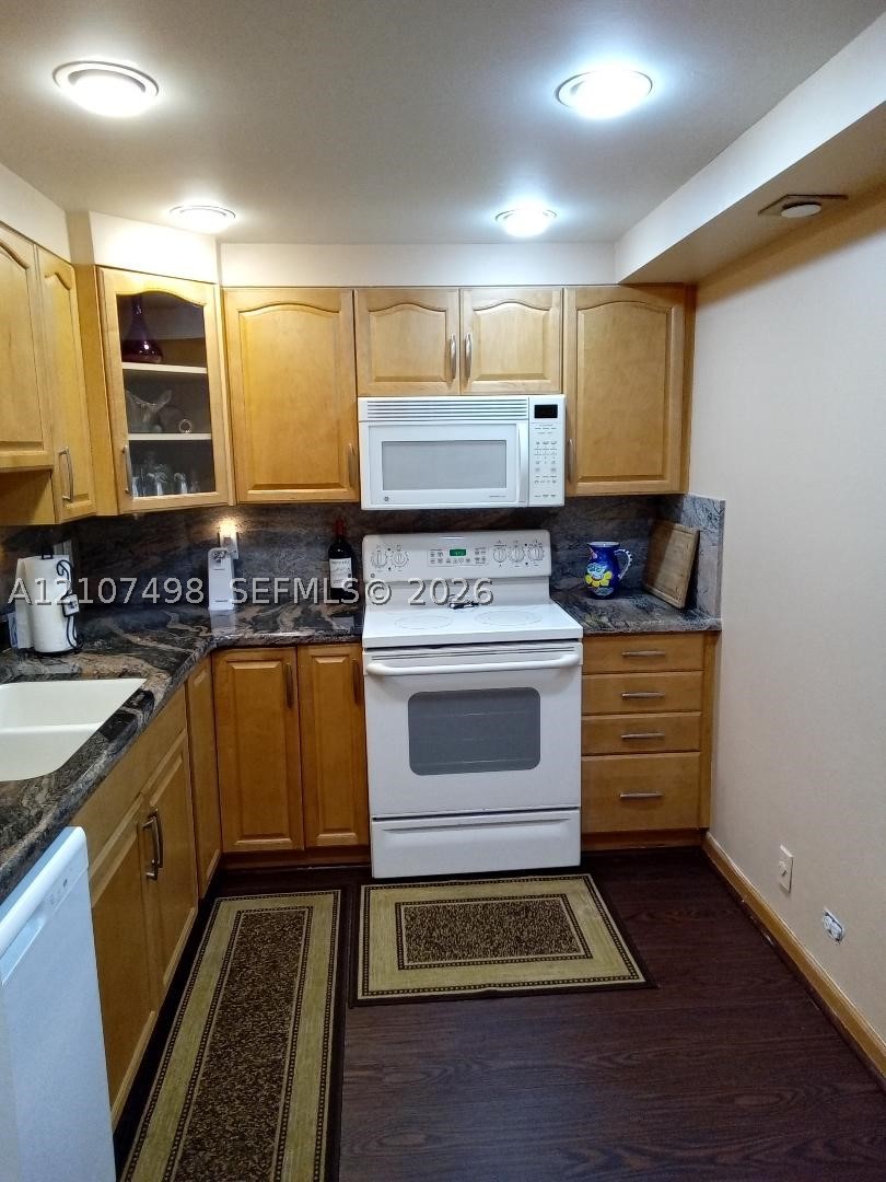Pembroke Pines photo 3