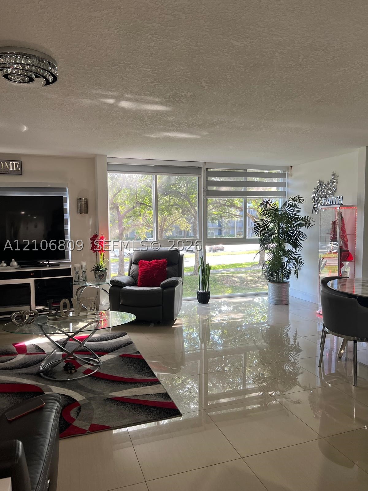 Pembroke Pines photo 2