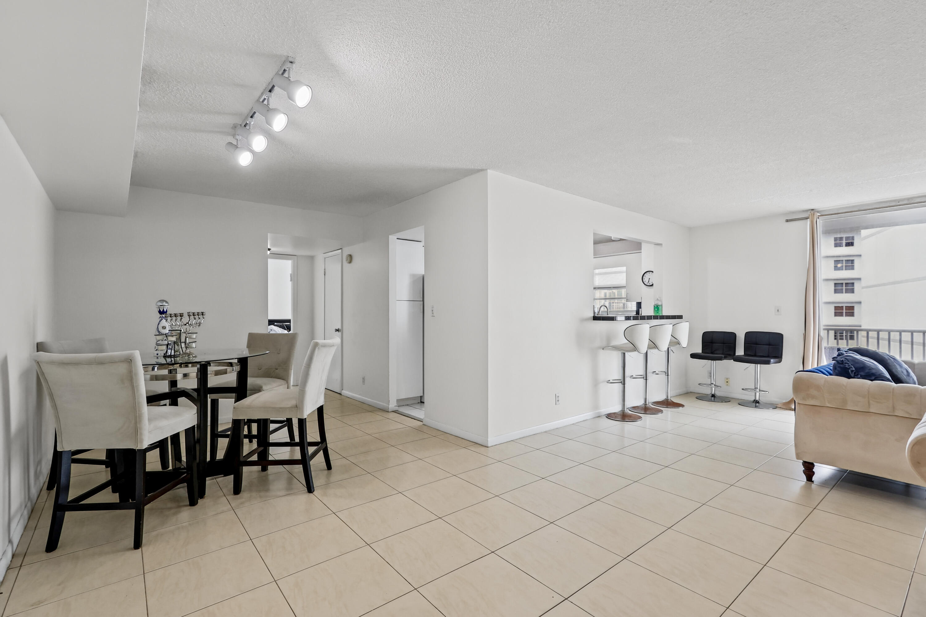 Hallandale Beach photo 5