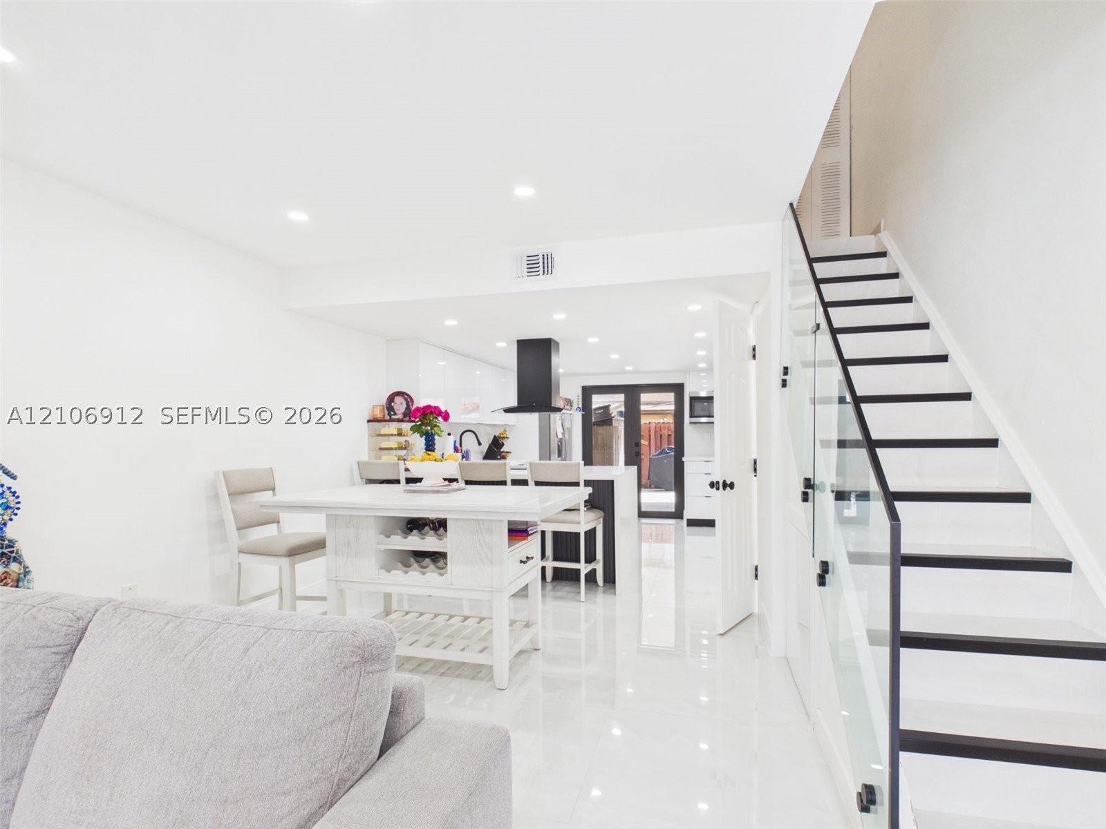 Hialeah photo 5