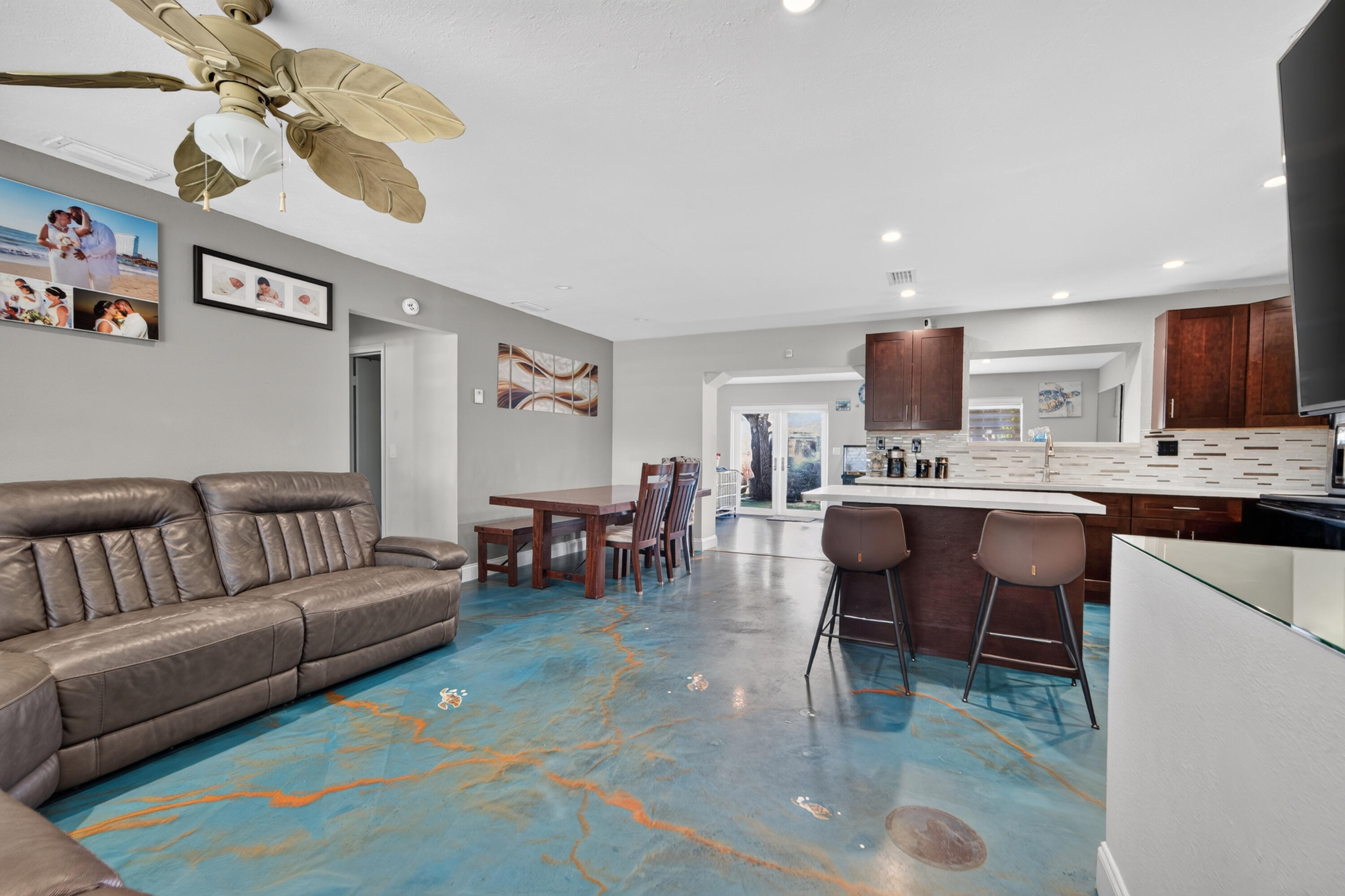 Pembroke Pines photo 4