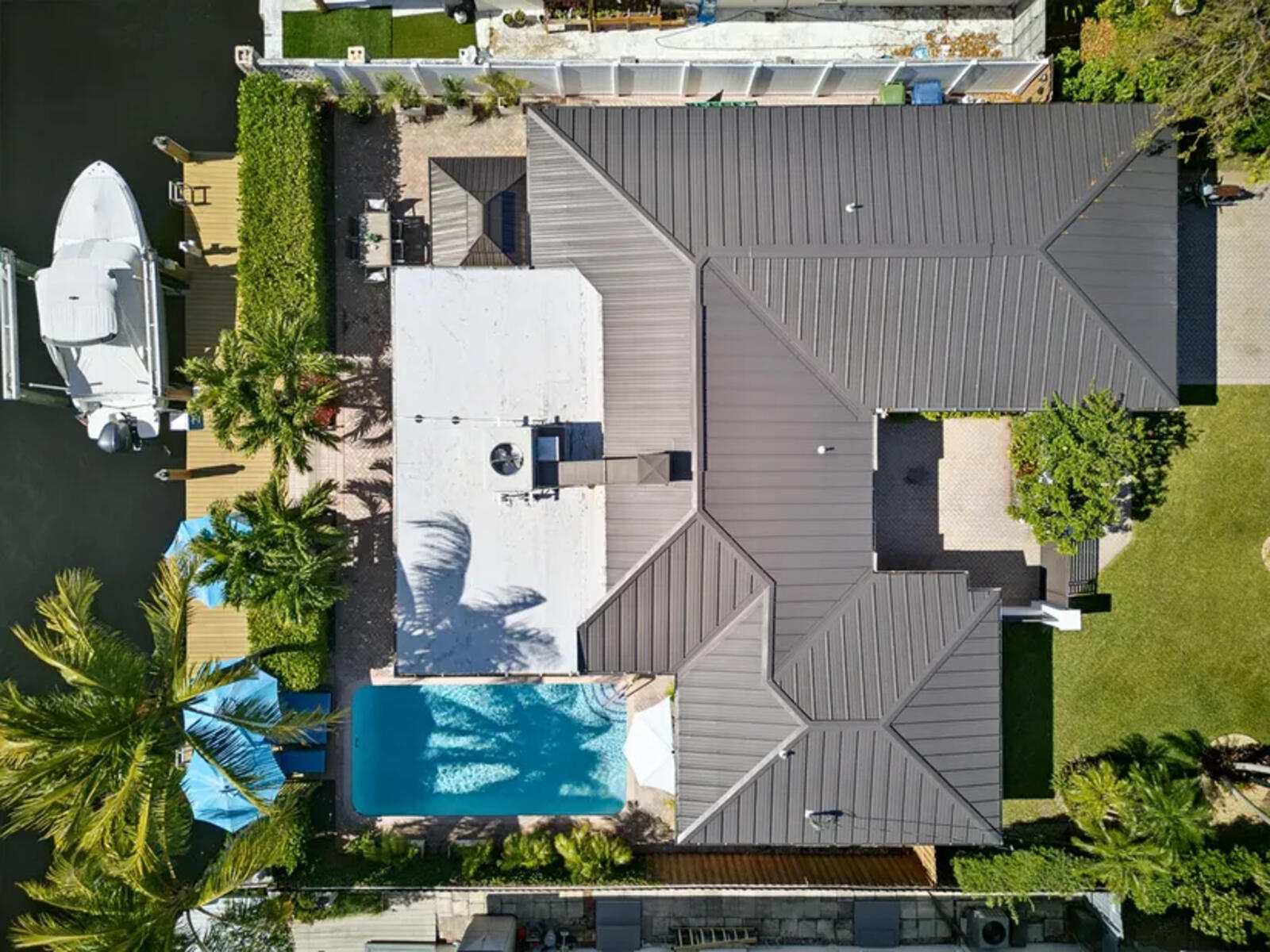 Wilton Manors photo 3